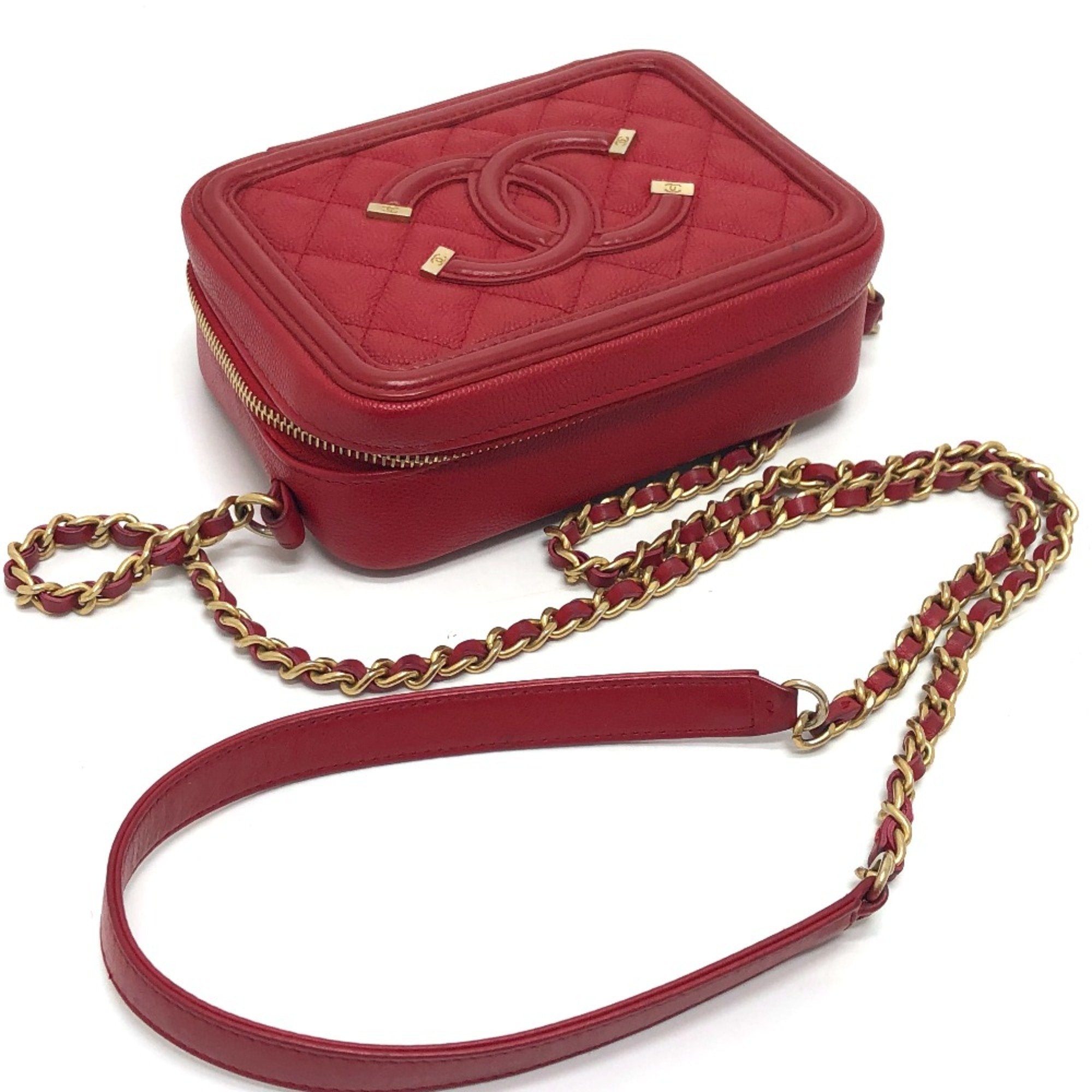 Chanel Red Leather Shoulder Bag (Pre-Owned)