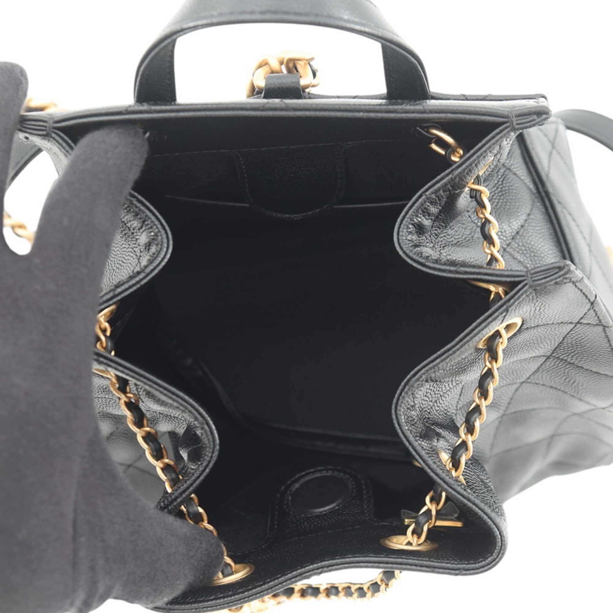 Chanel Black Grained Calfskin Handbag (Pre-Owned)