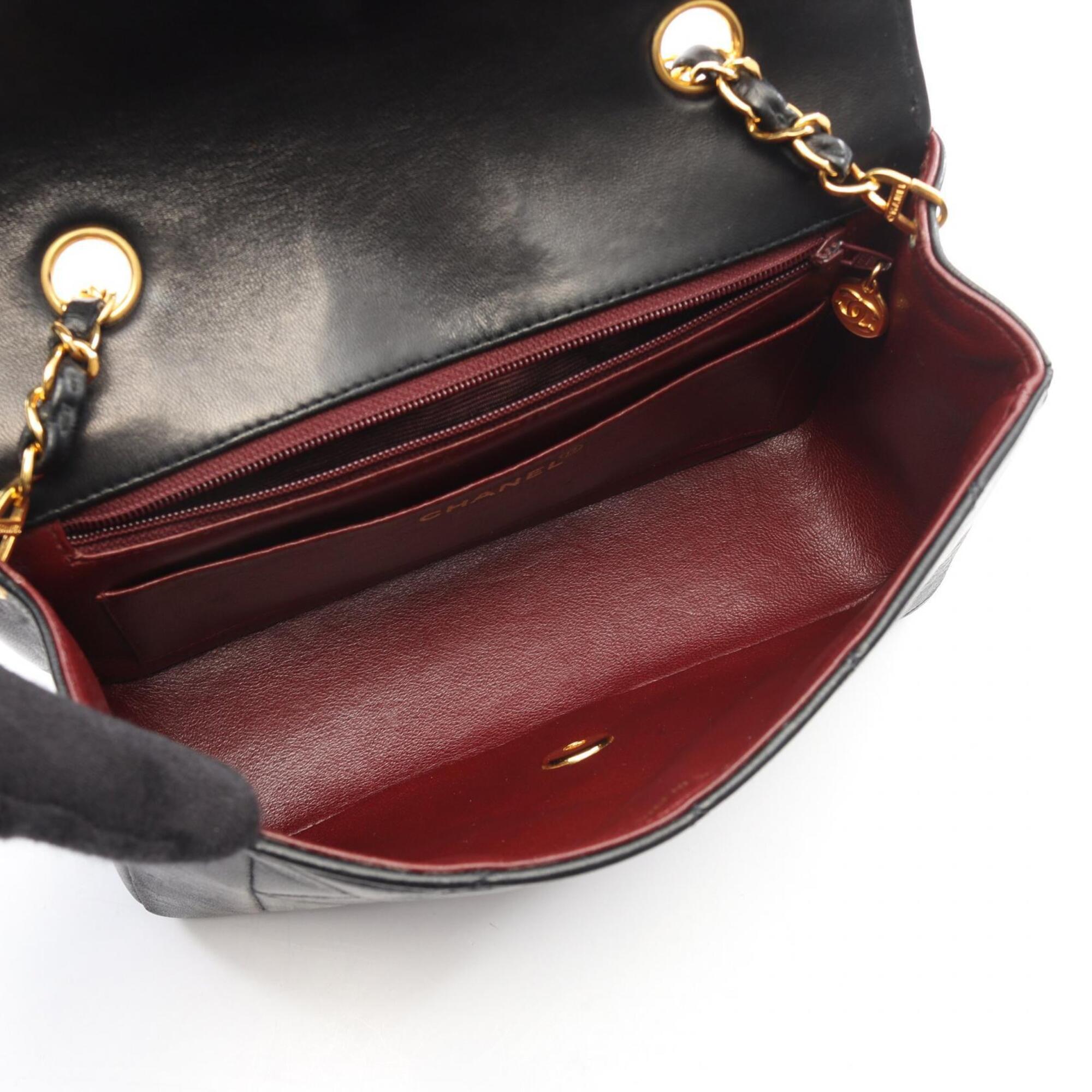 Chanel Black Handbag Shoulder Bag (Pre-Owned)