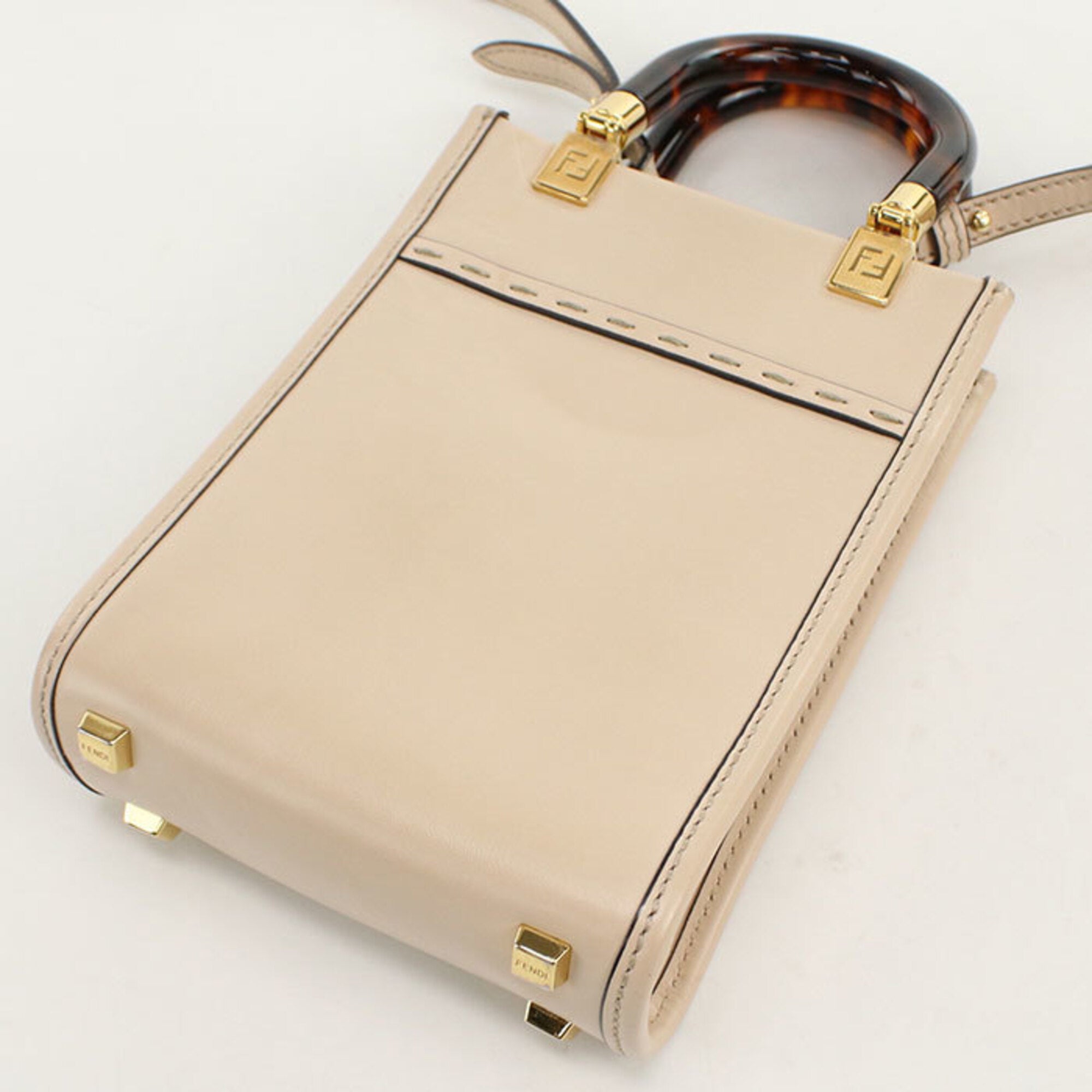 Fendi Beige Leather Handbag (Pre-Owned)