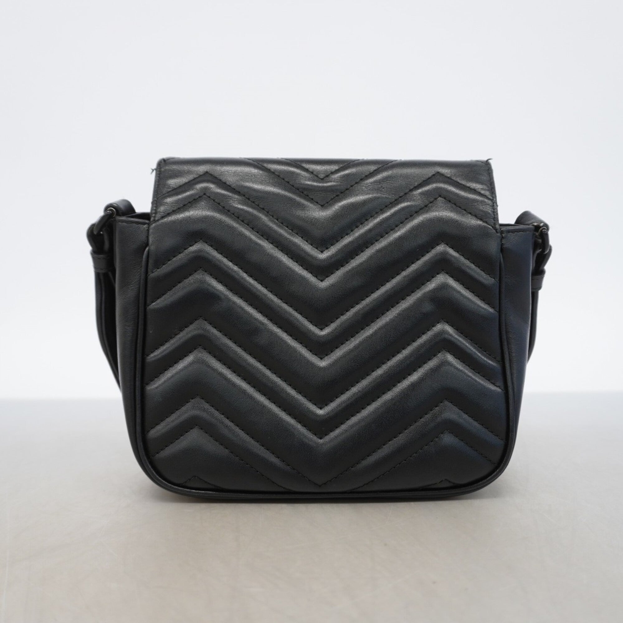 Gucci Black Leather Handbag (Pre-Owned)
