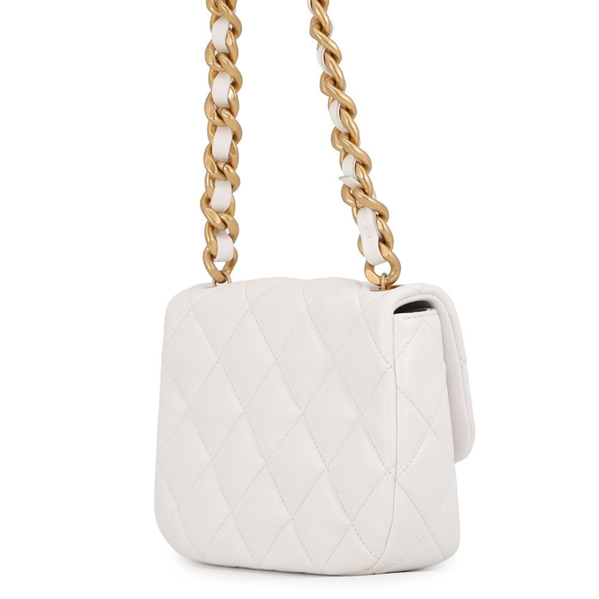 Chanel Matelasse White Leather Handbag Shoulder Bag (Pre-Owned)