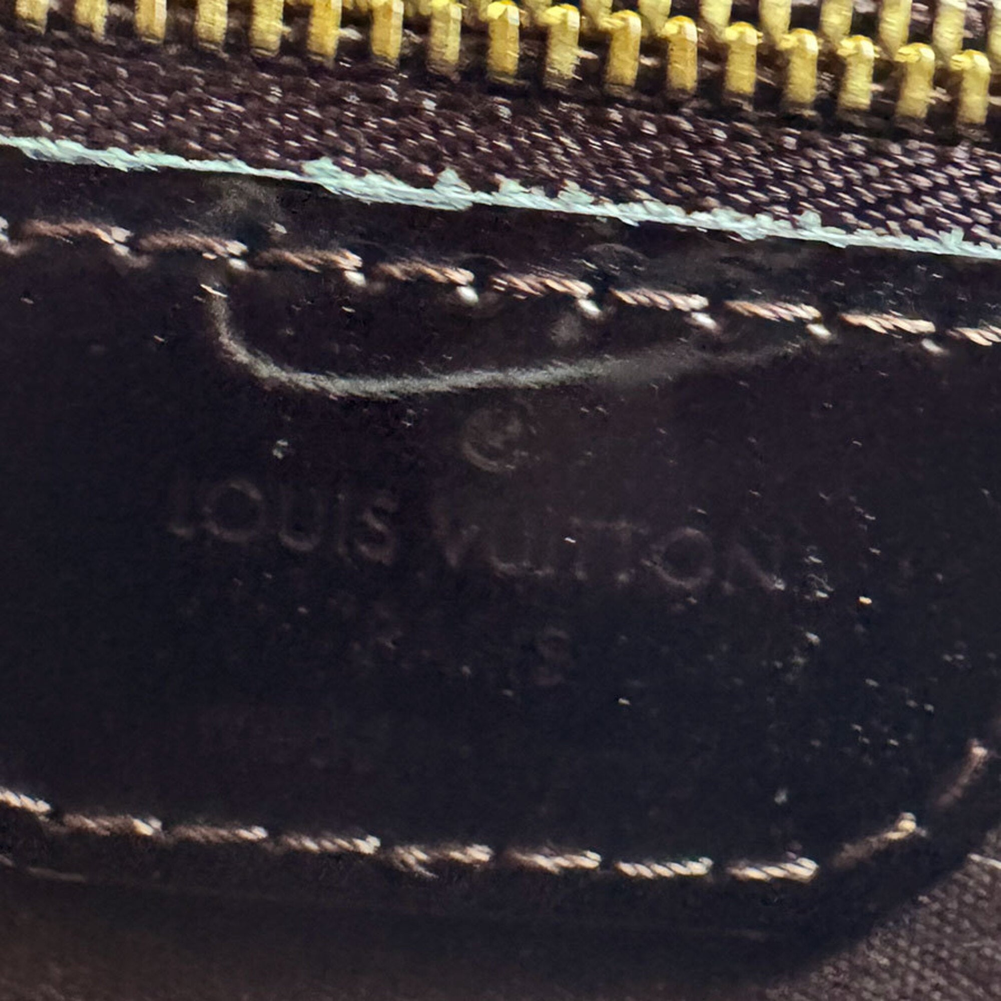 Louis Vuitton Amarante Monogram Vernis Handbag (Pre-Owned)