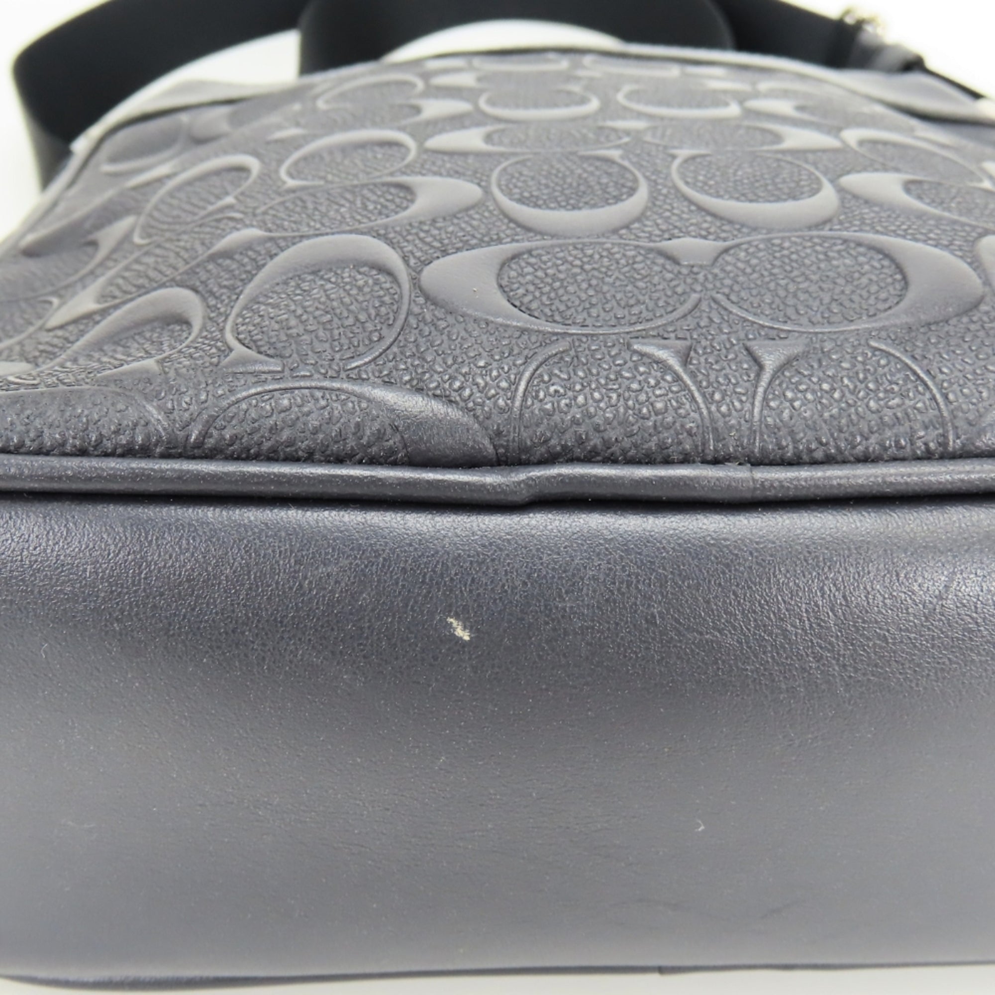 Coach Signature Black Gray Navy Leather Shoulder Bag (Pre-Owned)