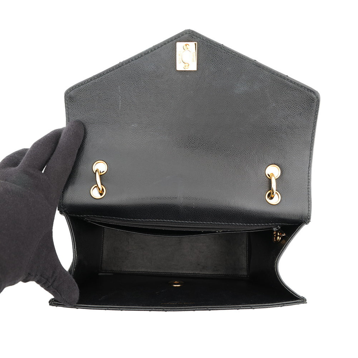 Chanel Black Grained Calfskin Handbag (Pre-Owned)
