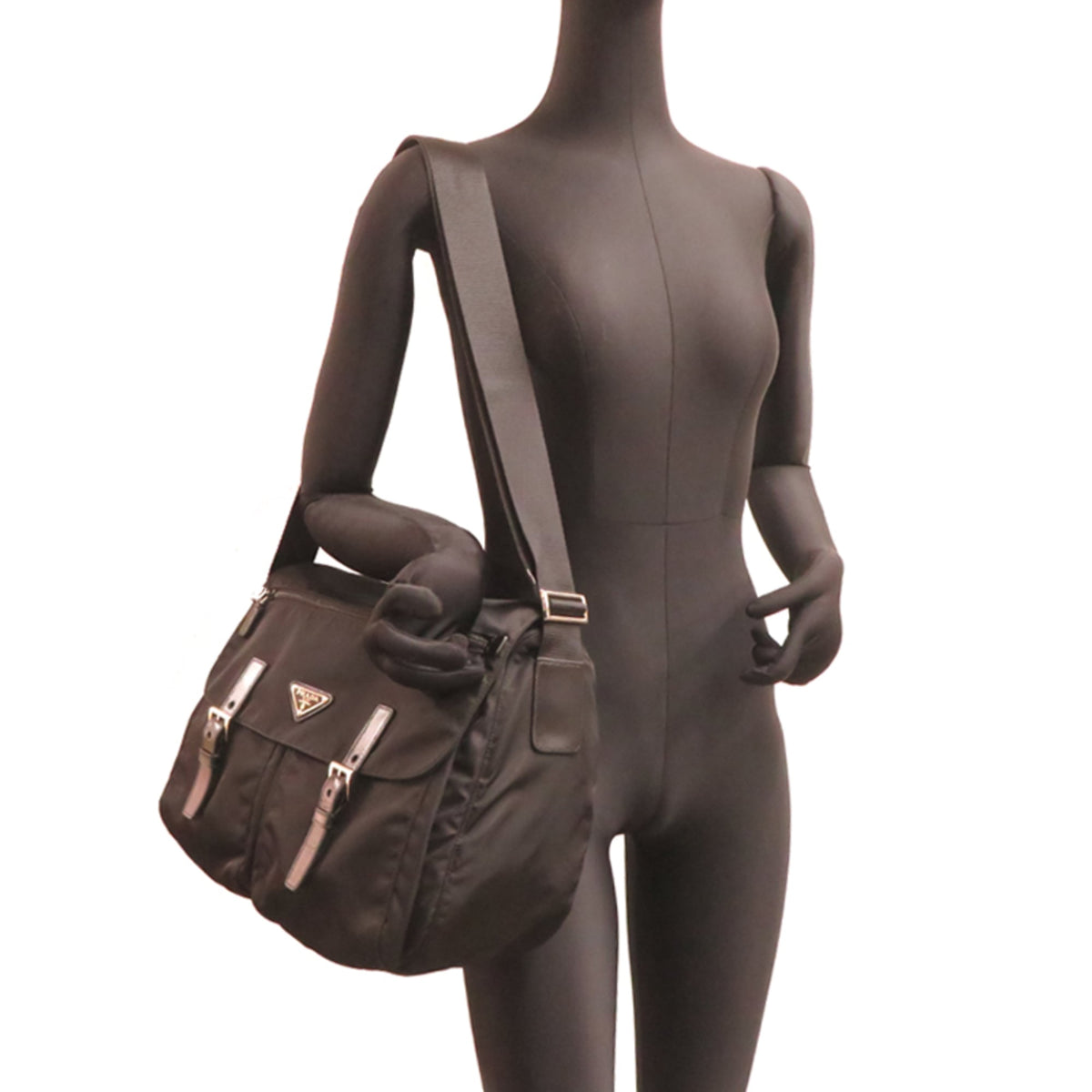 Prada Black Nylon Messenger Bag (Pre-Owned)