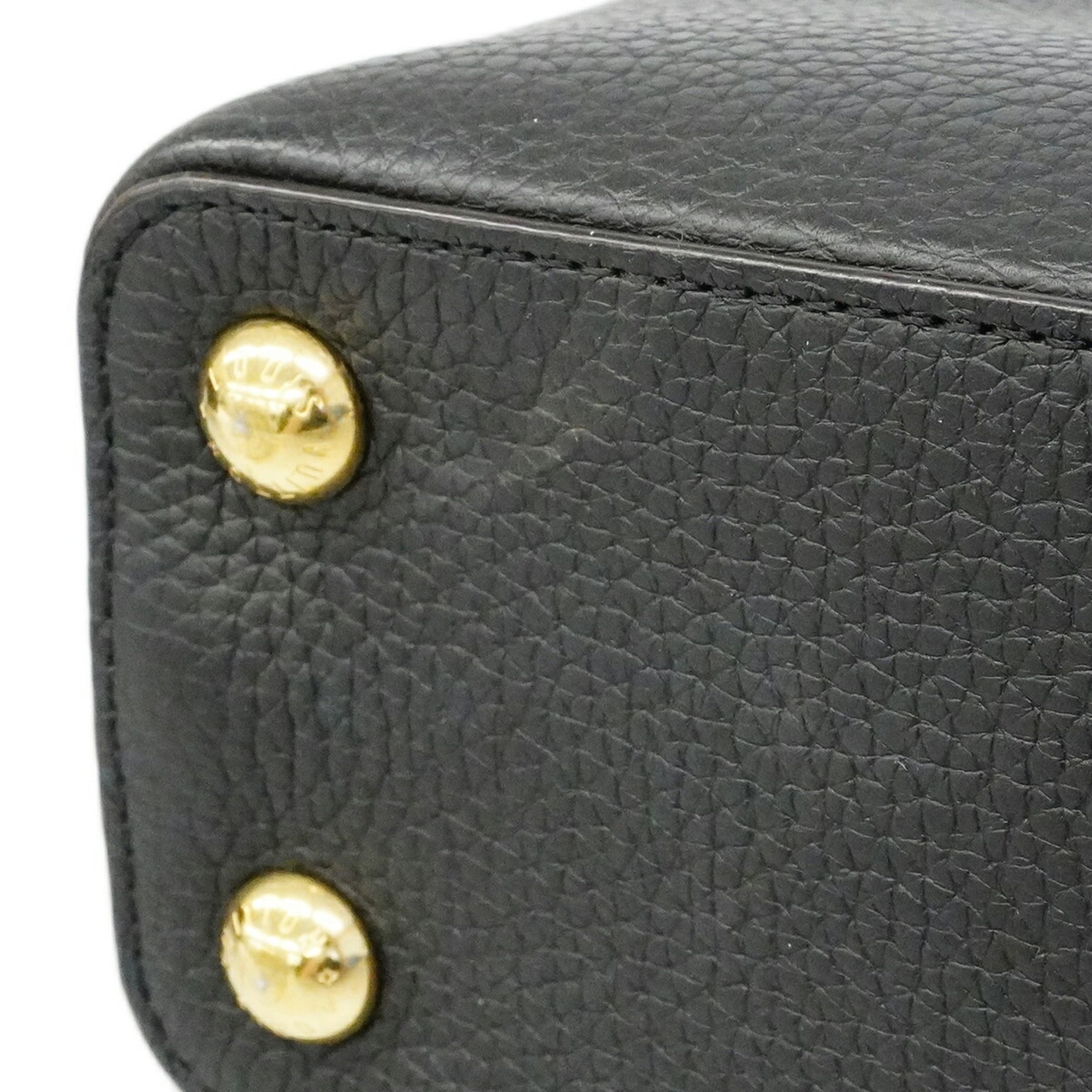 Louis Vuitton Noir Handbag (Pre-Owned)