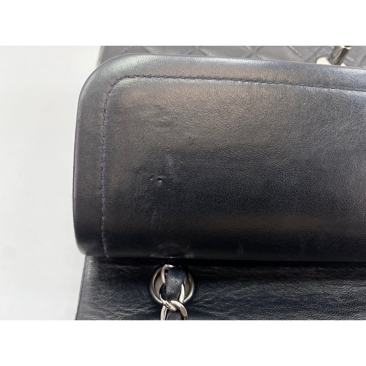 Chanel Black Shoulder Bag (Pre-Owned)