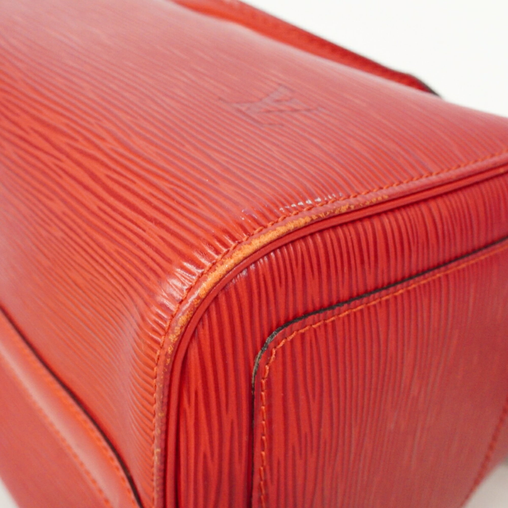 Louis Vuitton Castilian Red Handbag (Pre-Owned)