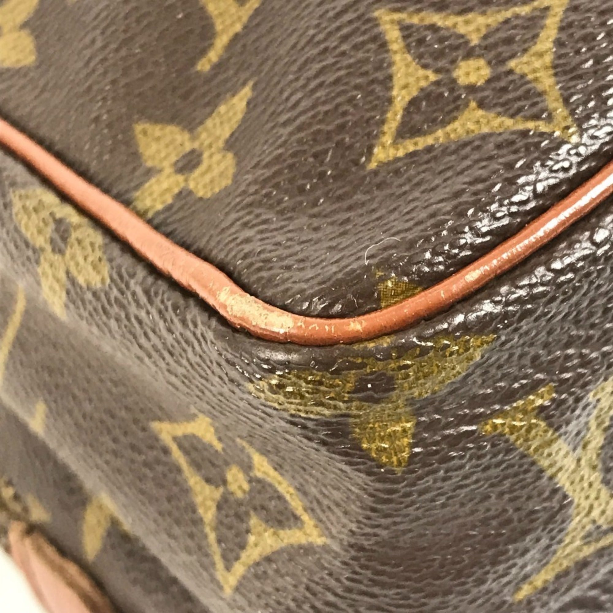 Louis Vuitton Brown Monogram Pochette Shoulder Bag (Pre-Owned)
