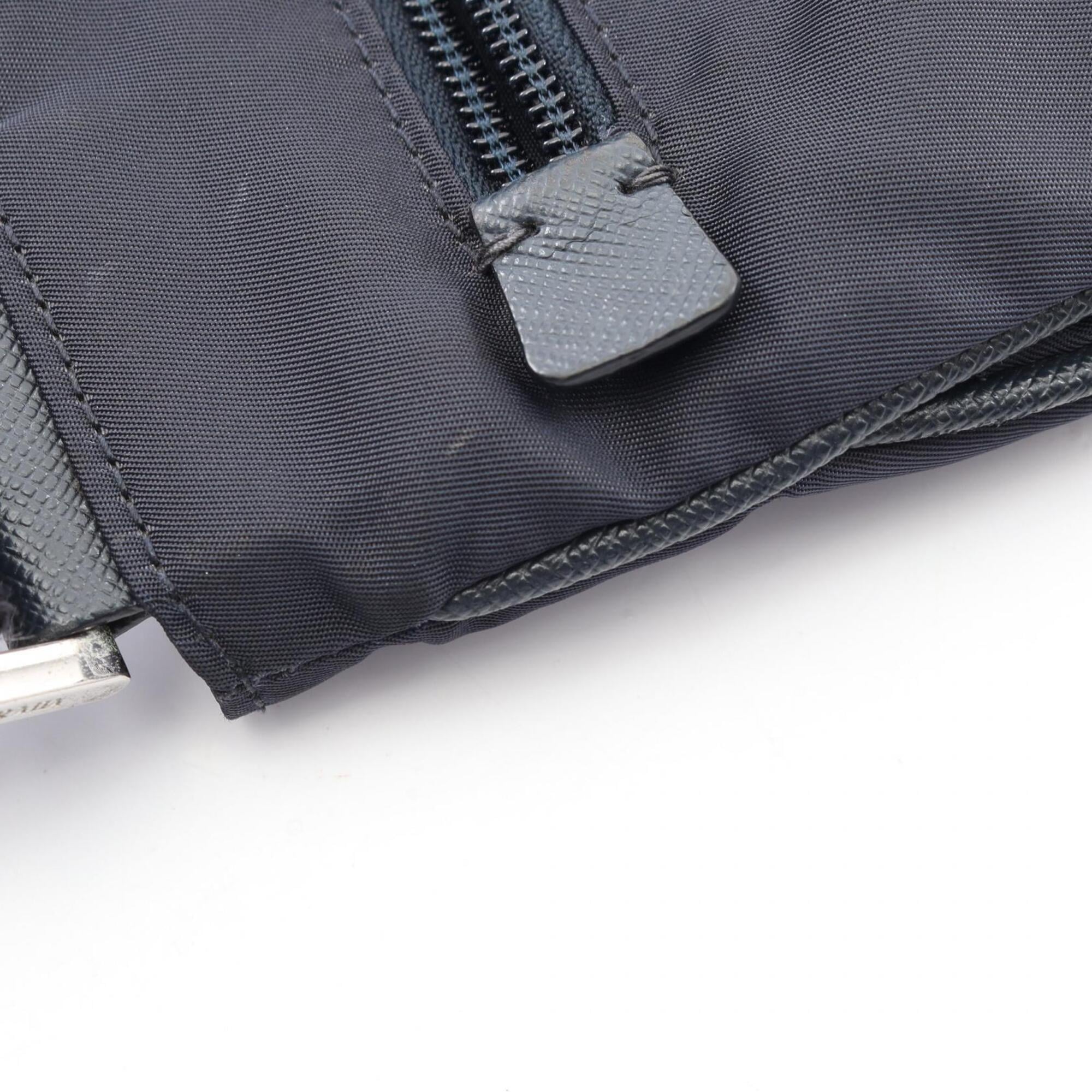 Prada Navy Nylon Saffiano Triangle Handbag Shoulder Bag (Pre-Owned)