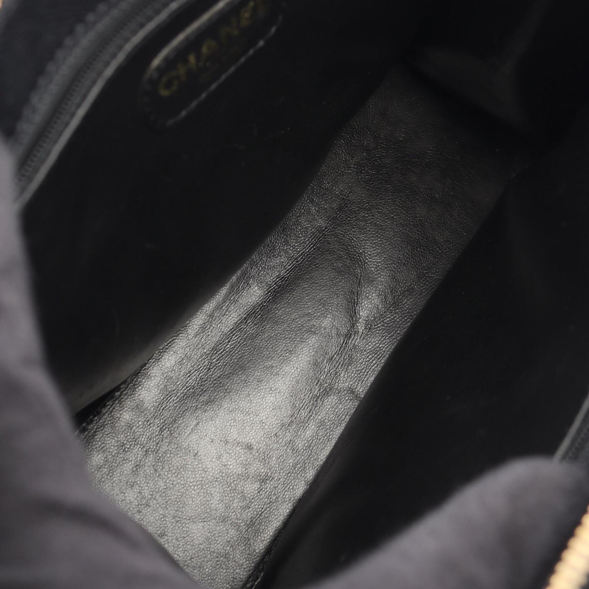 Chanel Black Grained Calfskin Handbag Tote Bag (Pre-Owned)