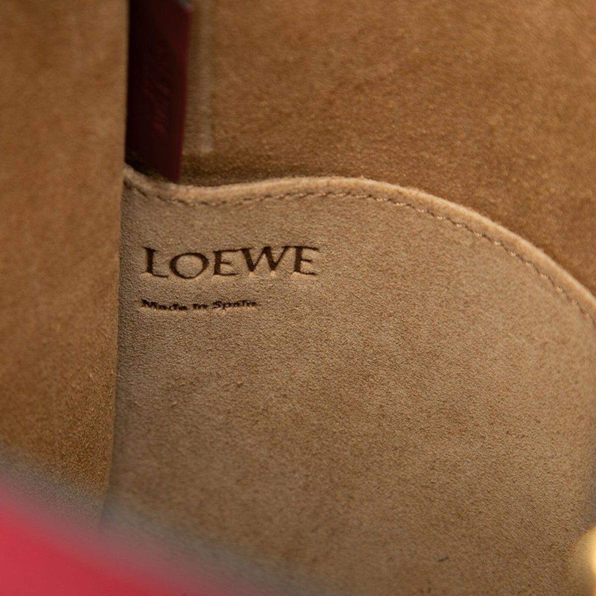 Loewe Red Color Leather Shoulder Bag (Pre-Owned)