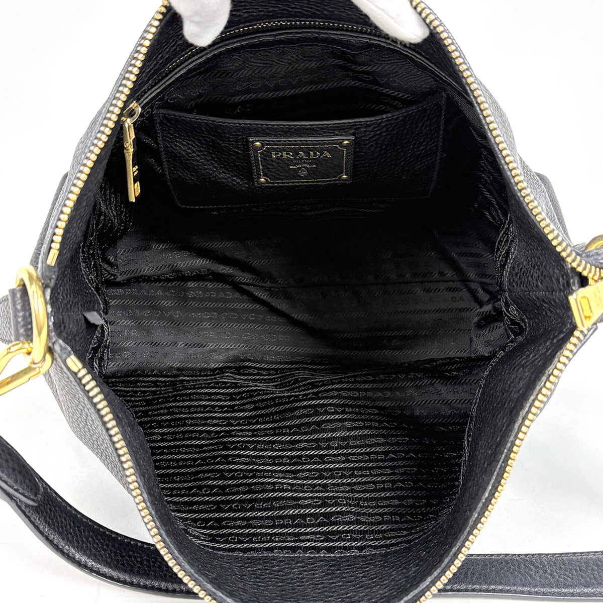 Prada Black Leather Shoulder Bag (Pre-Owned)