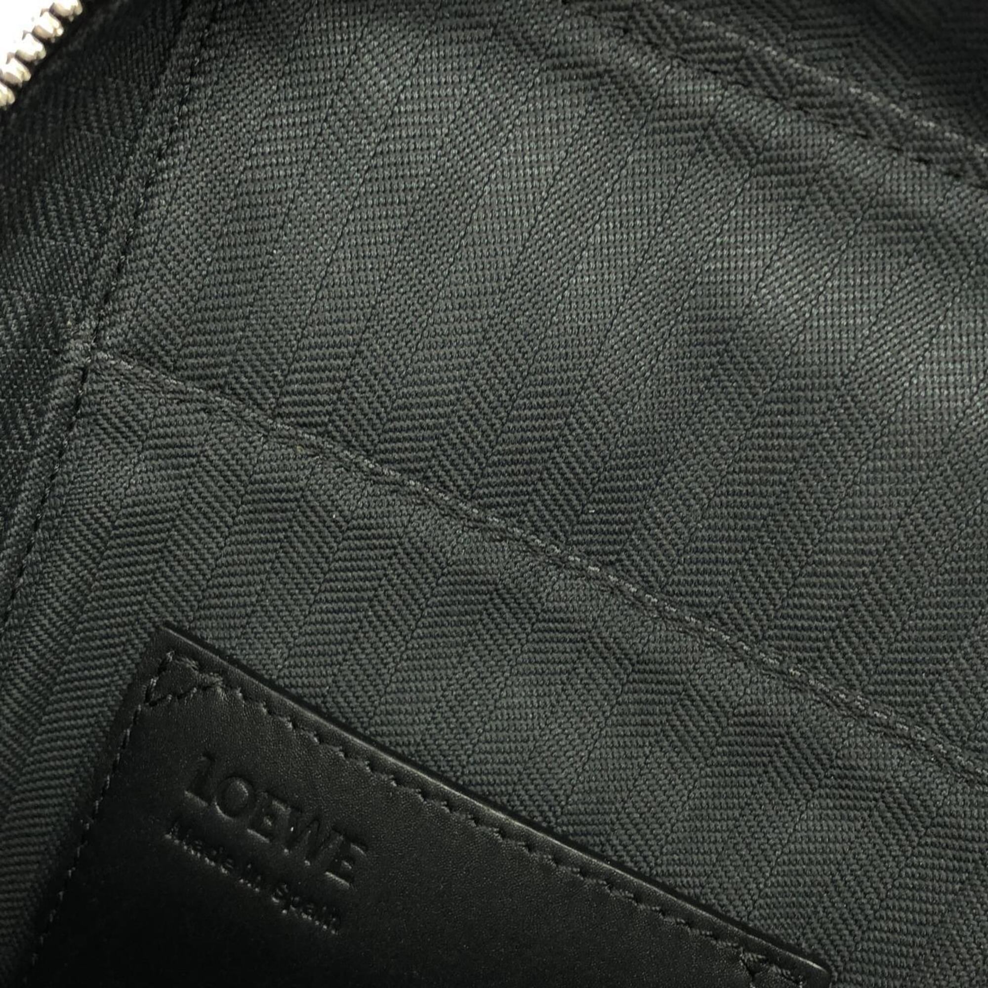 Loewe Black Leather Shoulder Bag (Pre-Owned)