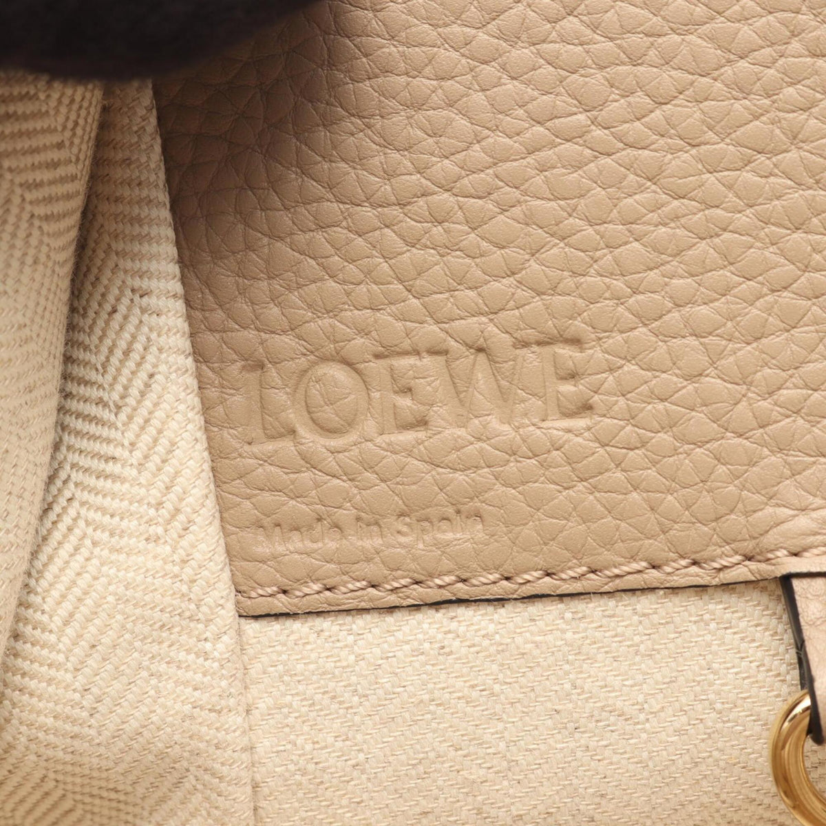 Loewe Beige Leather Handbag (Pre-Owned)