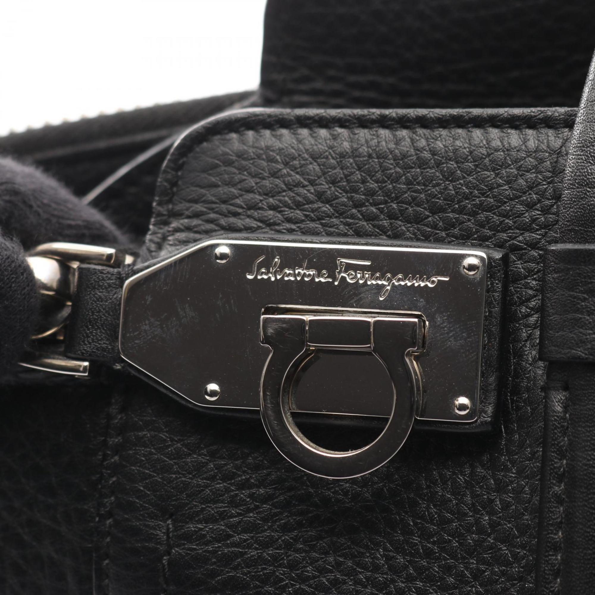 Salvatore Ferragamo Black Leather Handbag (Pre-Owned)