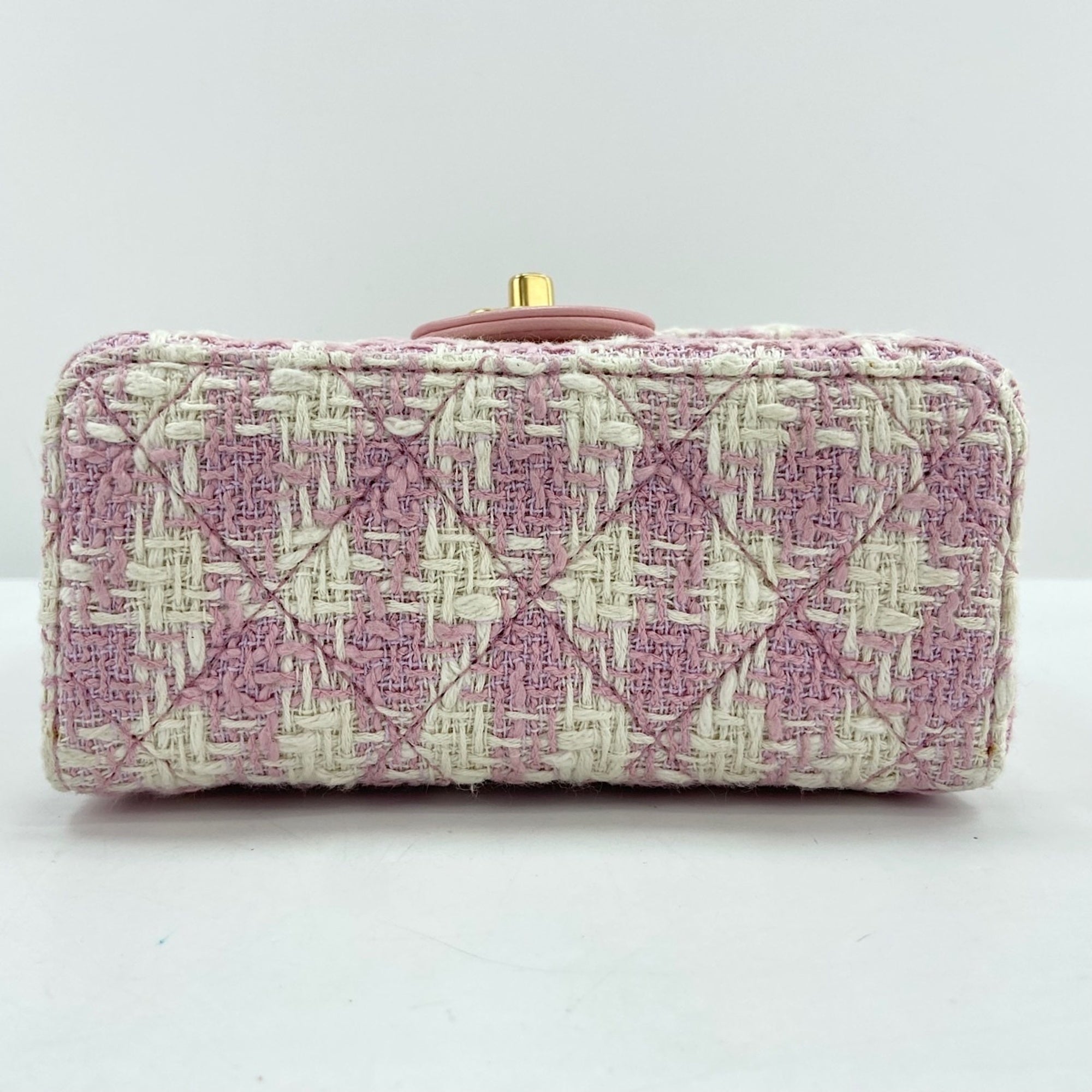 Chanel Pink Tweed Shoulder Bag (Pre-Owned)