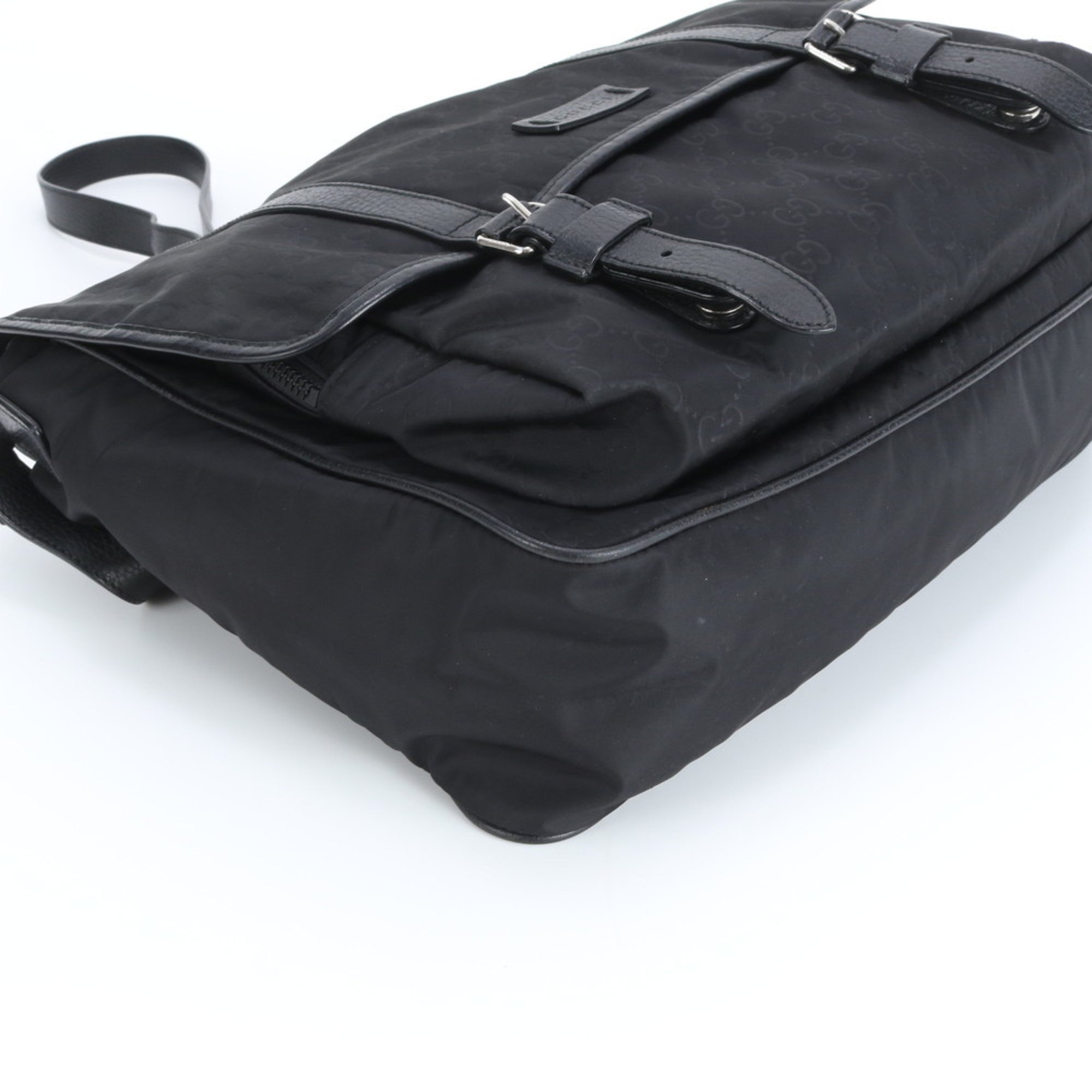 Gucci Black Nylon Leather Shoulder Bag (Pre-Owned)