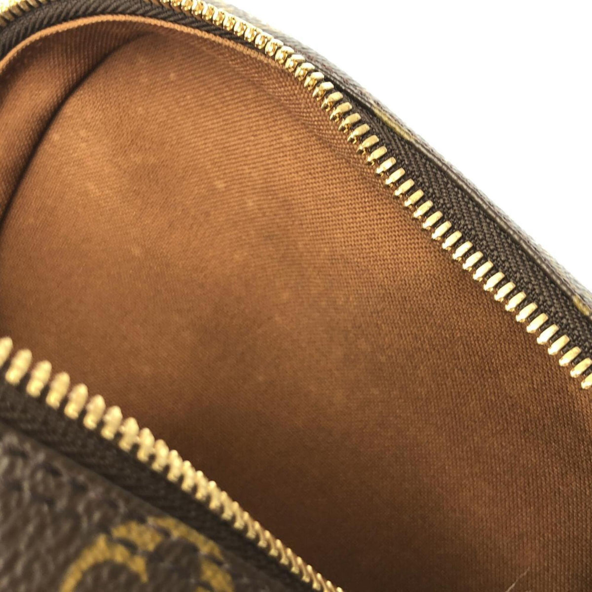 Louis Vuitton Marron Monogram Monogram Pochette Shoulder Bag (Pre-Owned)