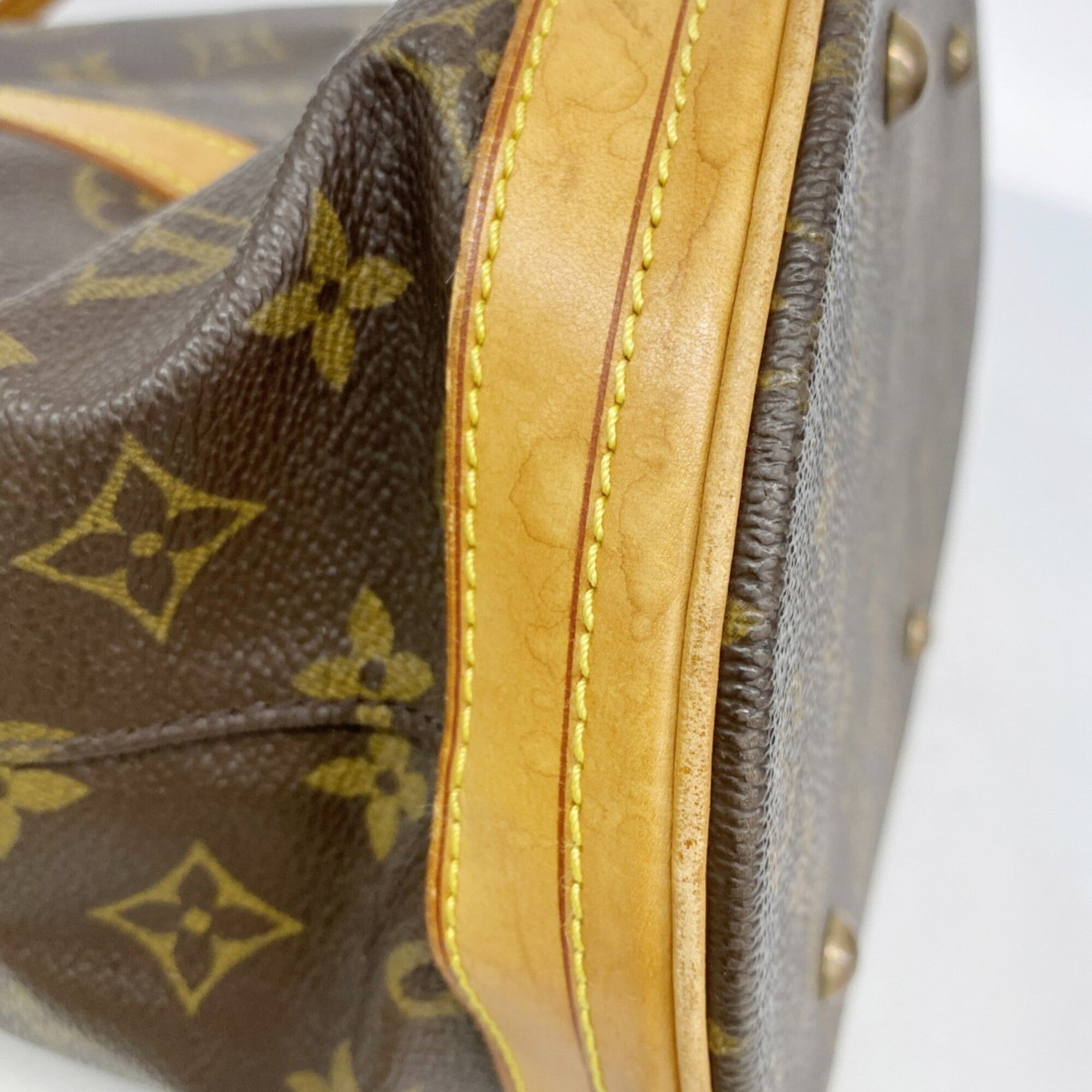 Louis Vuitton Brown Tote Bag (Pre-Owned)