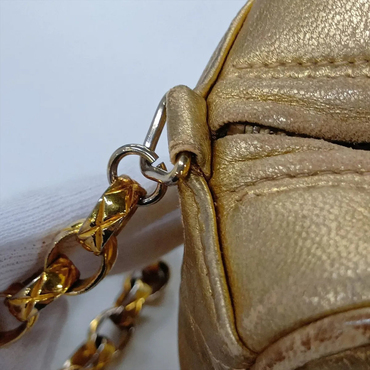 Chanel Gold Leather Crossbody Bag Shoulder Bag (Pre-Owned)