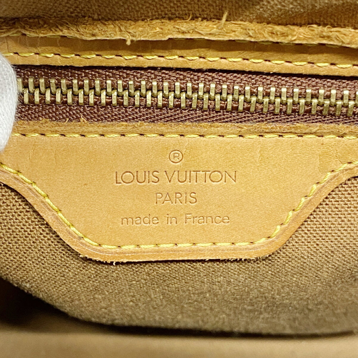 Louis Vuitton Brown Handbag (Pre-Owned)