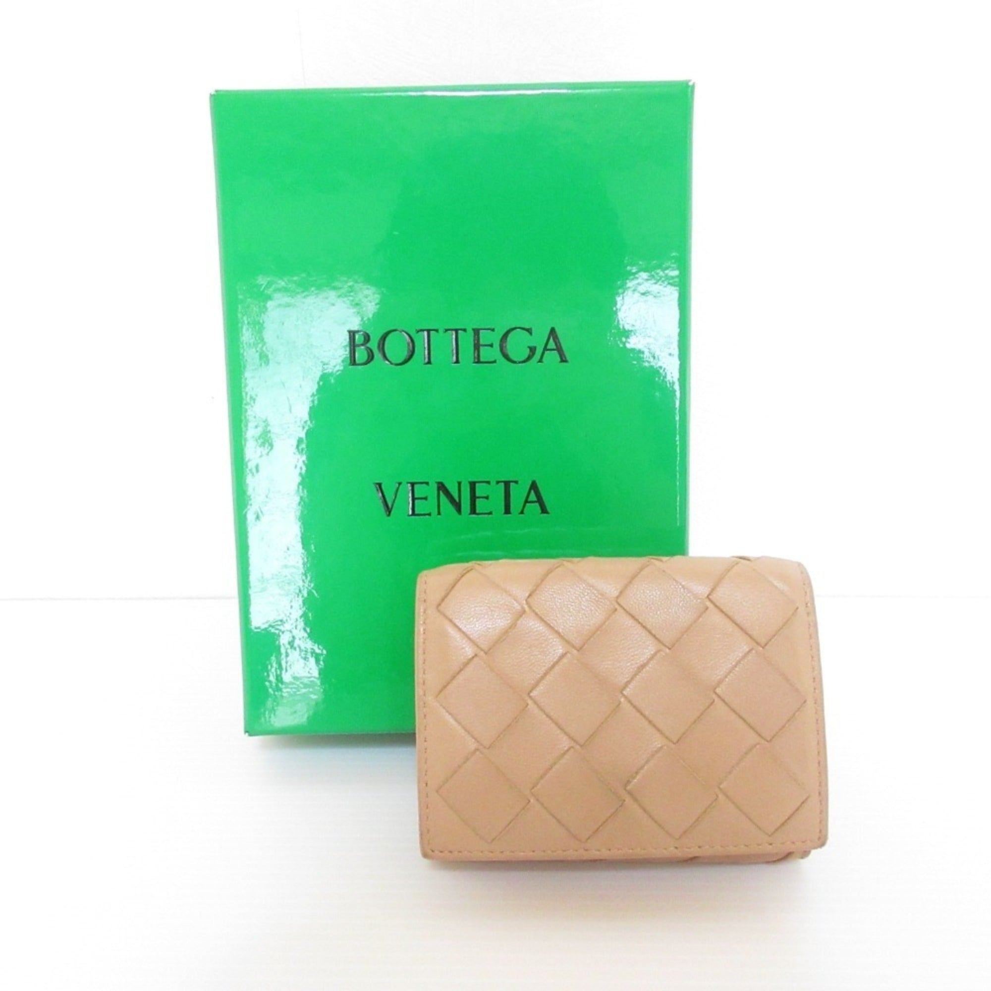 Bottega Veneta Beige Leather Wallet (Tri-Fold) (Pre-Owned)