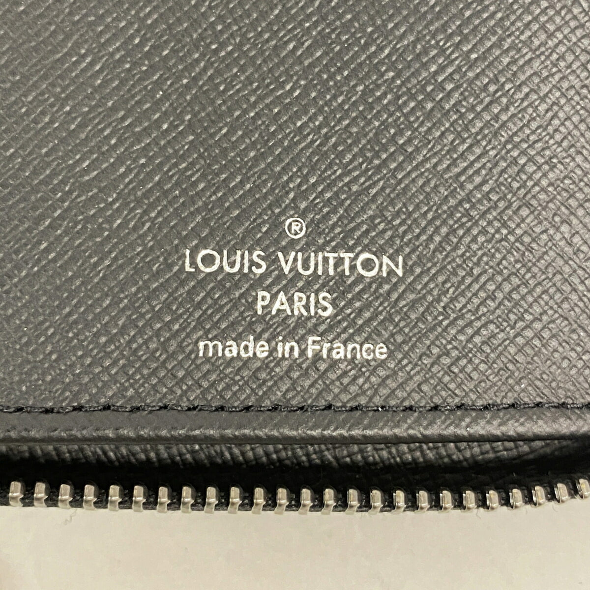 Louis Vuitton Black Long Wallet (Bi-Fold) (Pre-Owned)