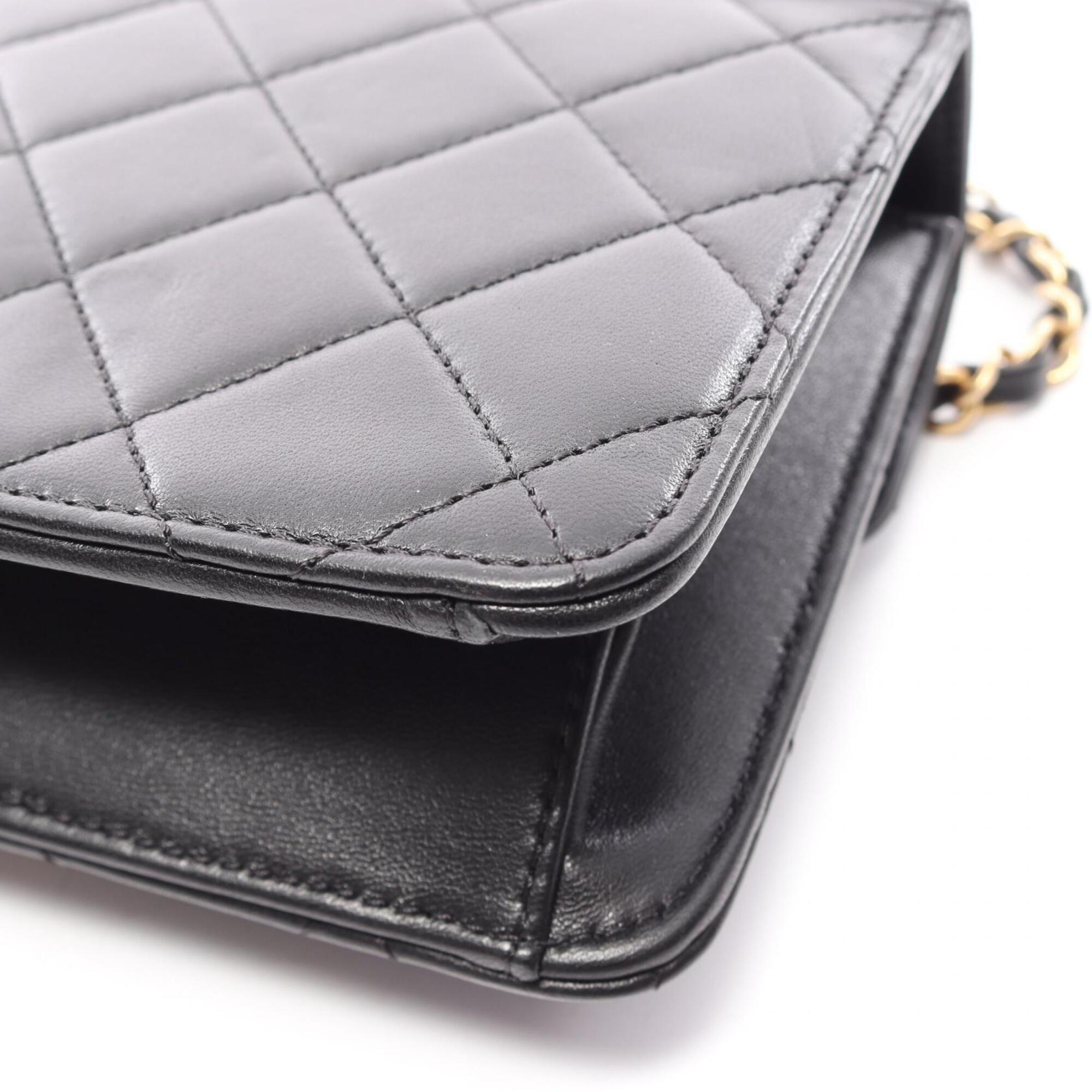 Chanel Black Leather Handbag Shoulder Bag (Pre-Owned)