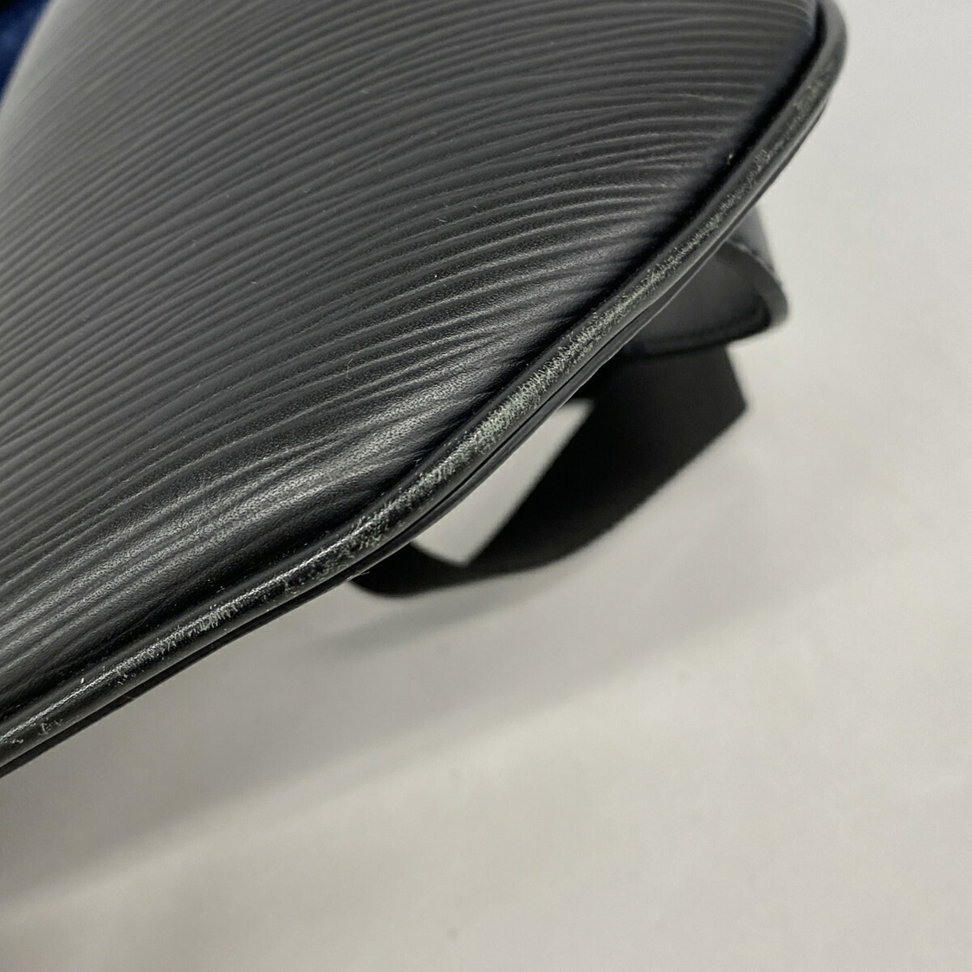 Louis Vuitton Noir Sling Bag (Pre-Owned)