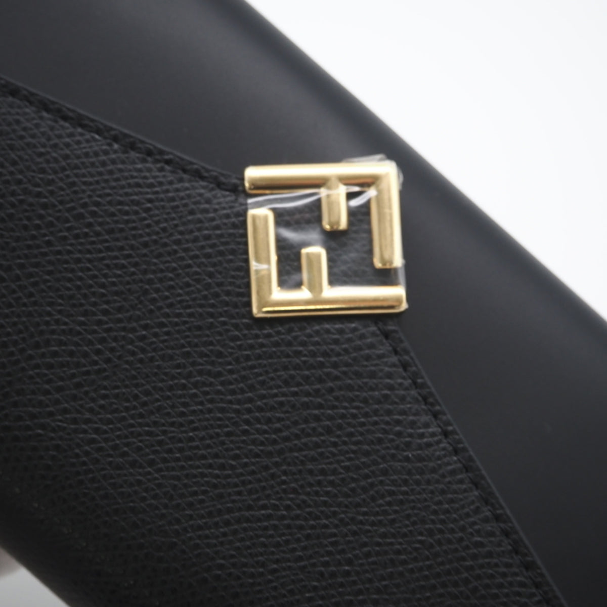 Fendi Black Leather Chain/Shoulder Wallet (Pre-Owned)