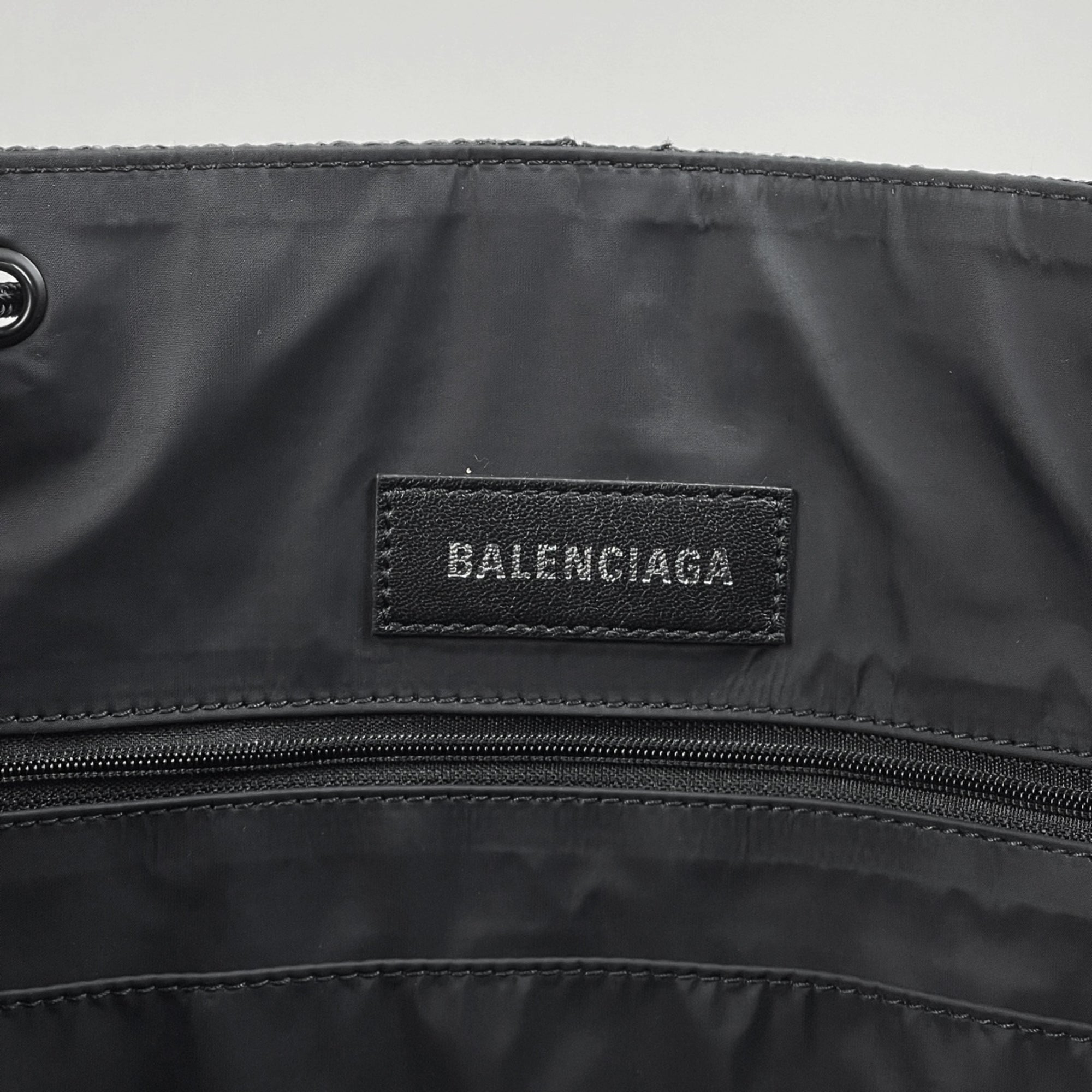 Balenciaga Black Nylon Tote Bag (Pre-Owned)