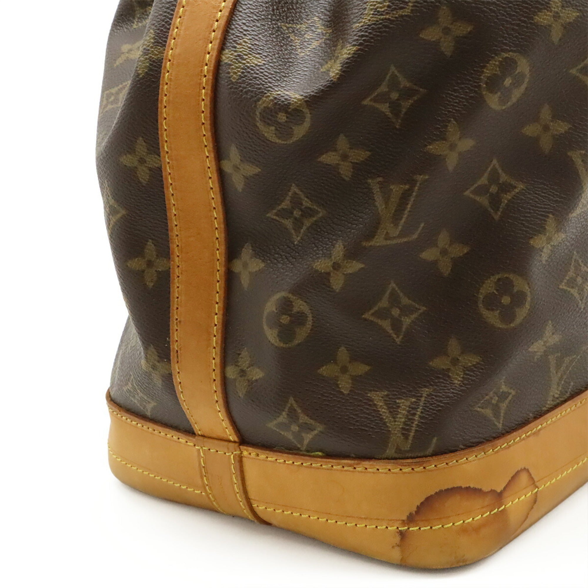 Louis Vuitton Brown Monogram Monogram Shoulder Bag (Pre-Owned)