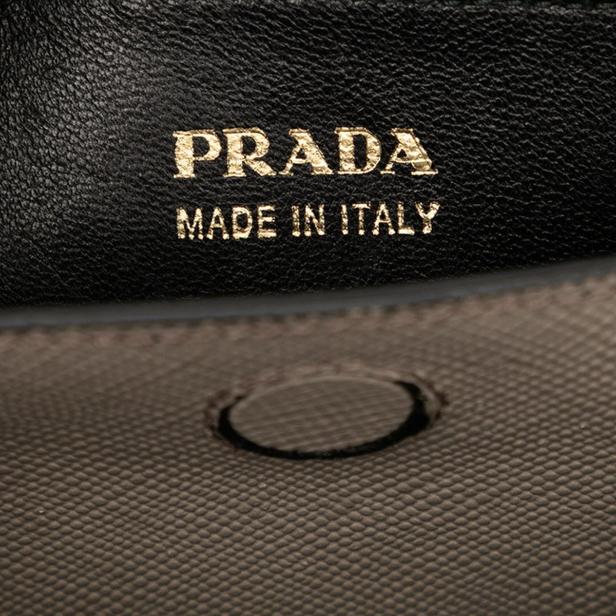 Prada Beige Leather Handbag Shoulder Bag (Pre-Owned)