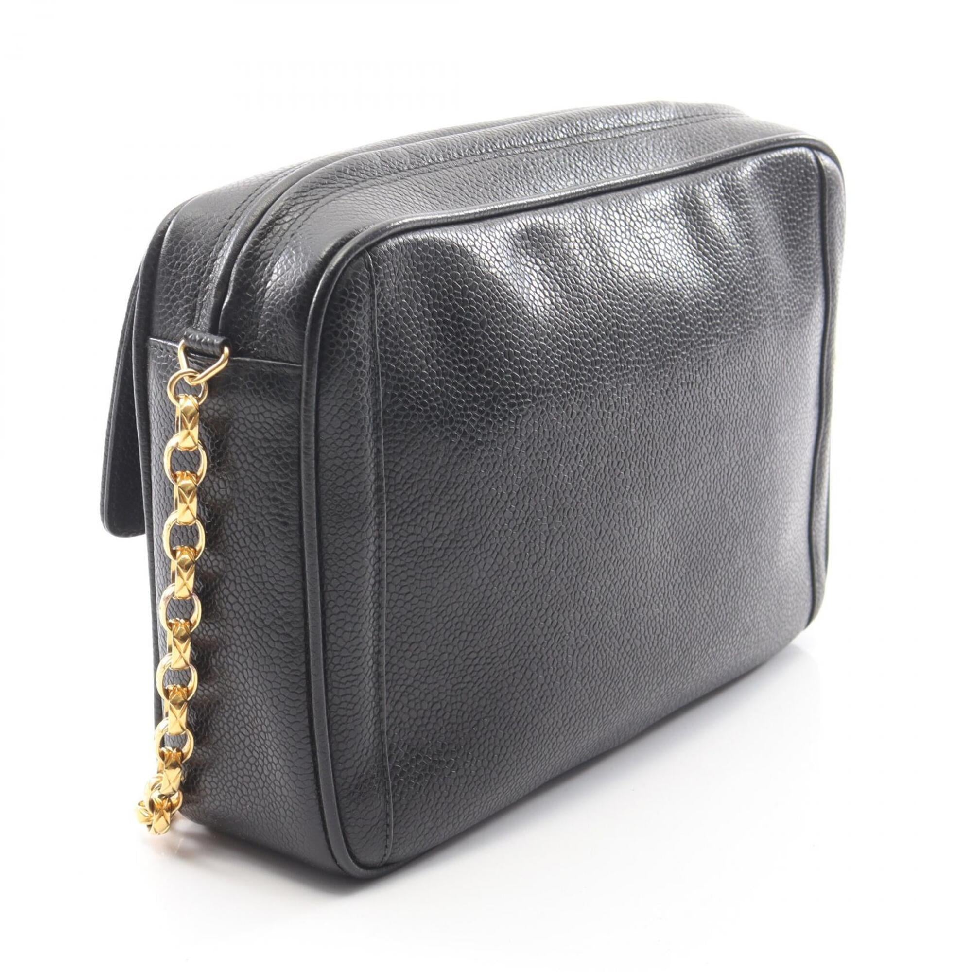 Chanel Black Leather Shoulder Bag (Pre-Owned)