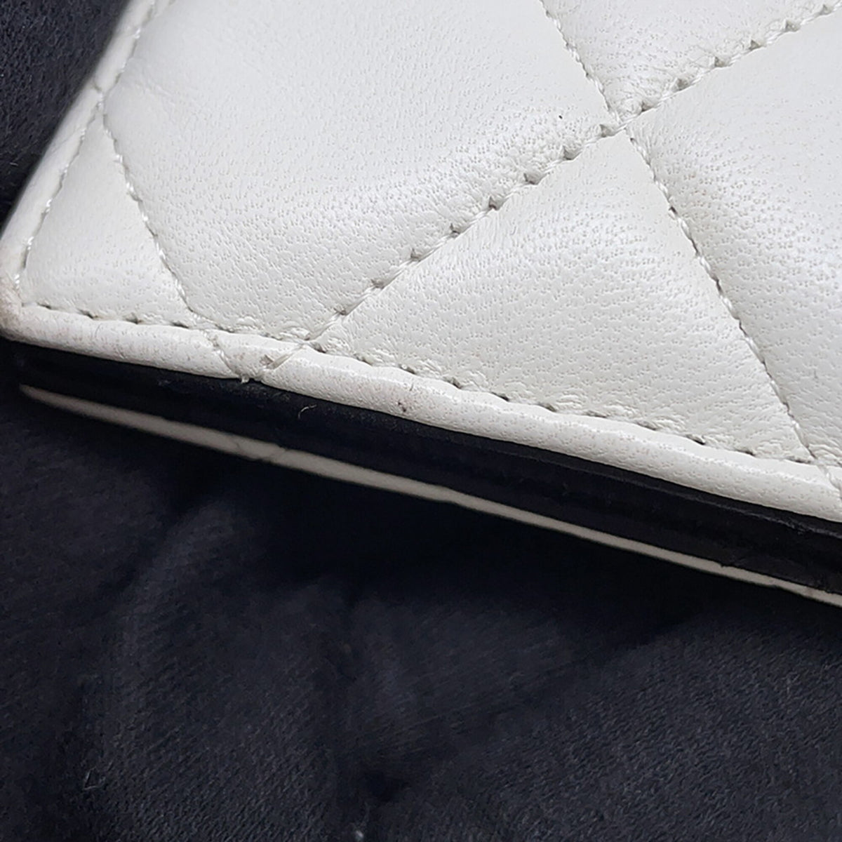 Chanel Black White Chain/Shoulder Wallet (Pre-Owned)