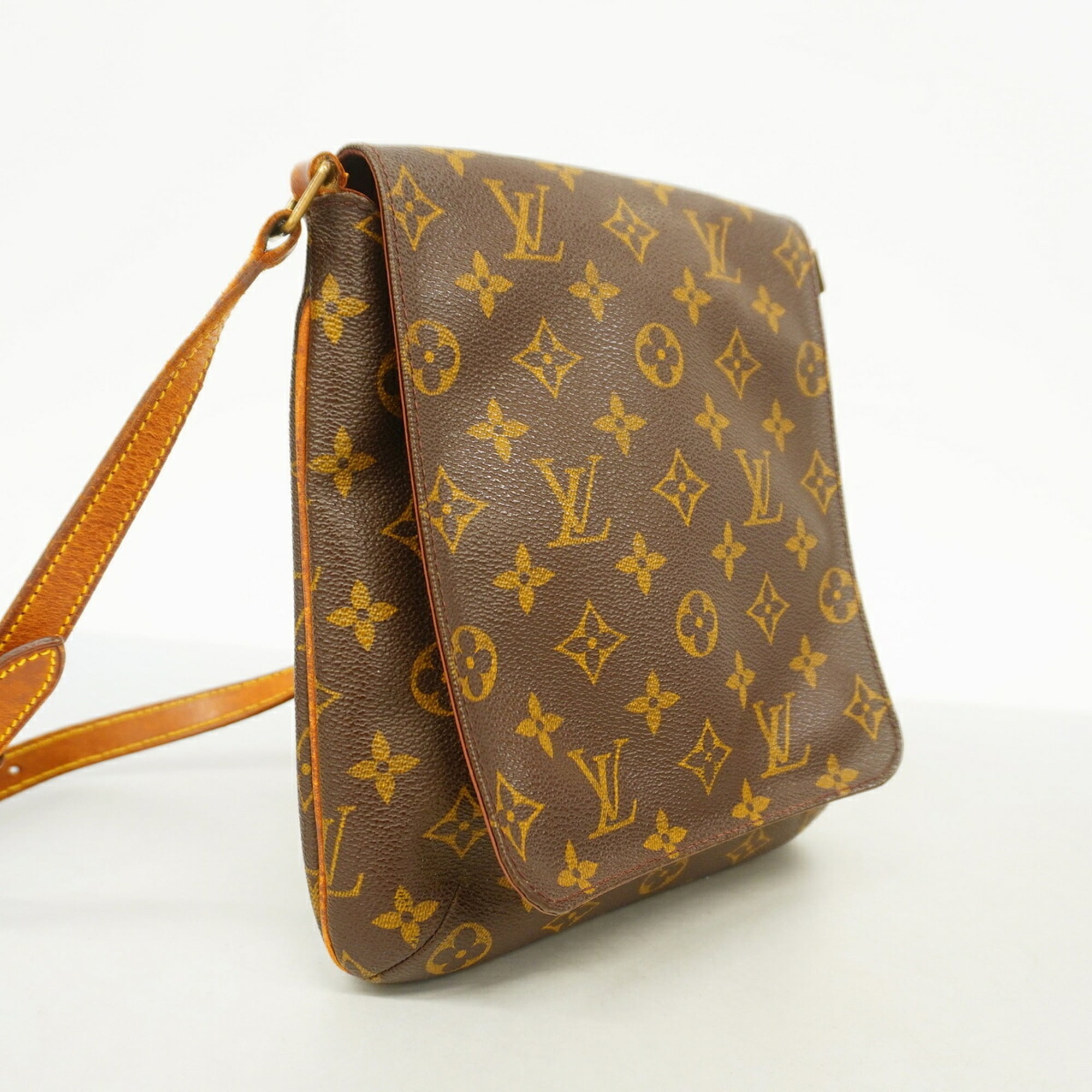 Louis Vuitton Brown Shoulder Bag (Pre-Owned)