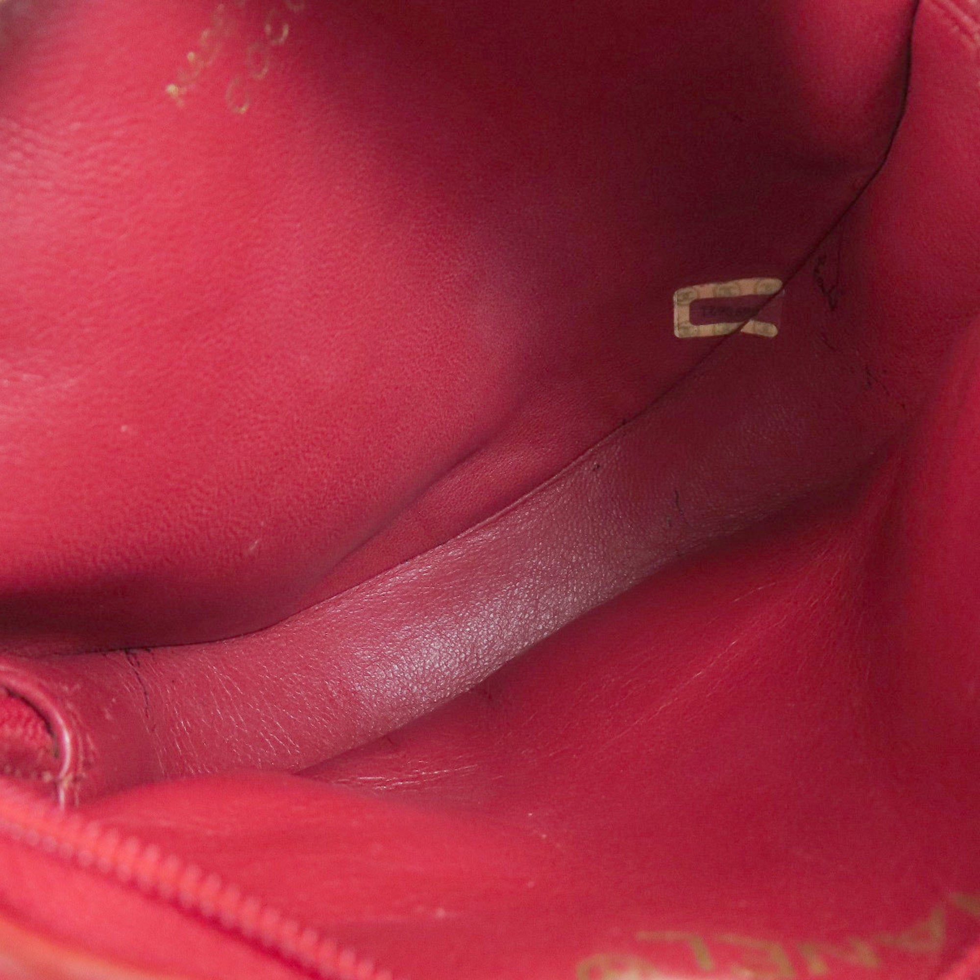 Chanel Red Color Leather Shoulder Bag (Pre-Owned)