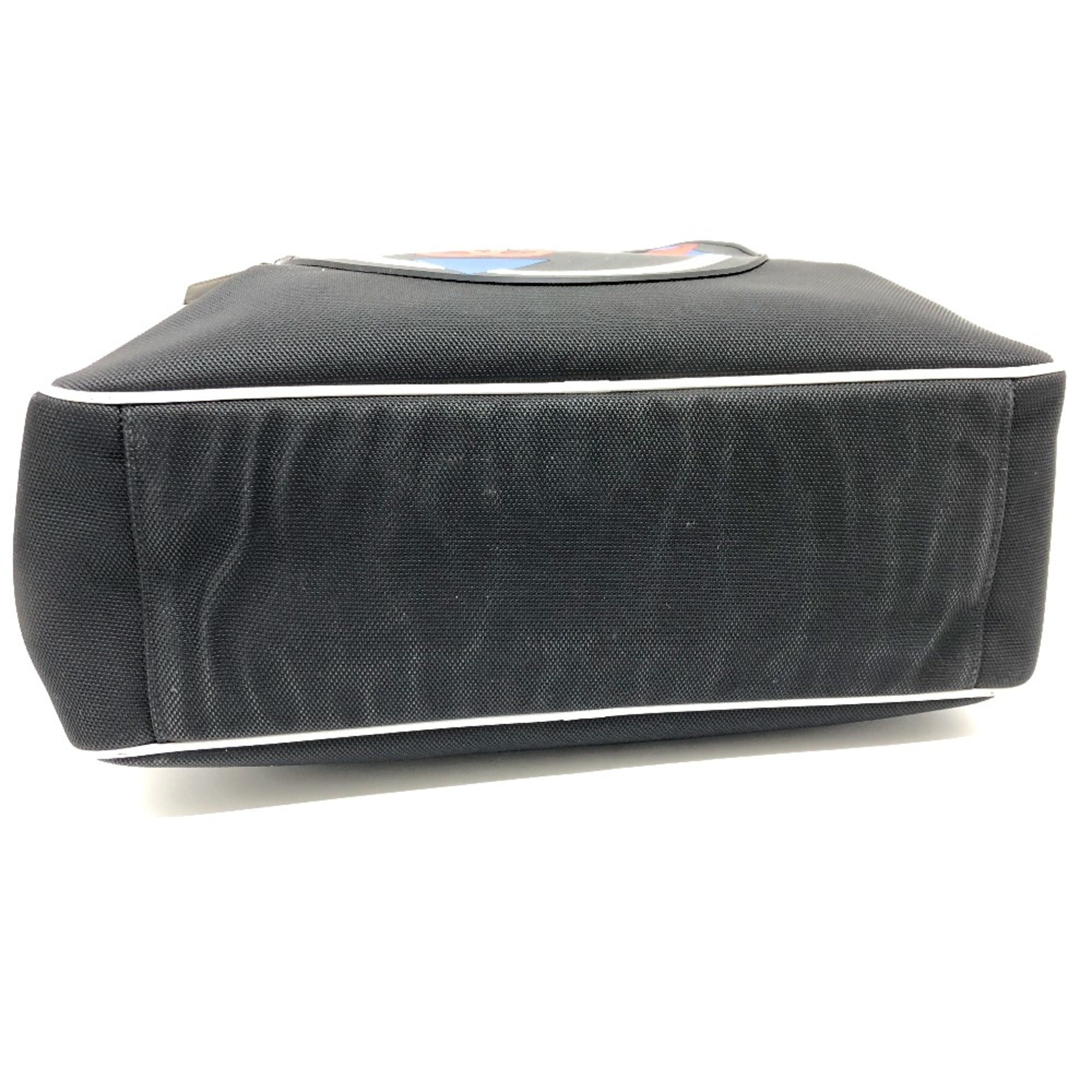 Chanel Black Cloth Shoulder Bag (Pre-Owned)