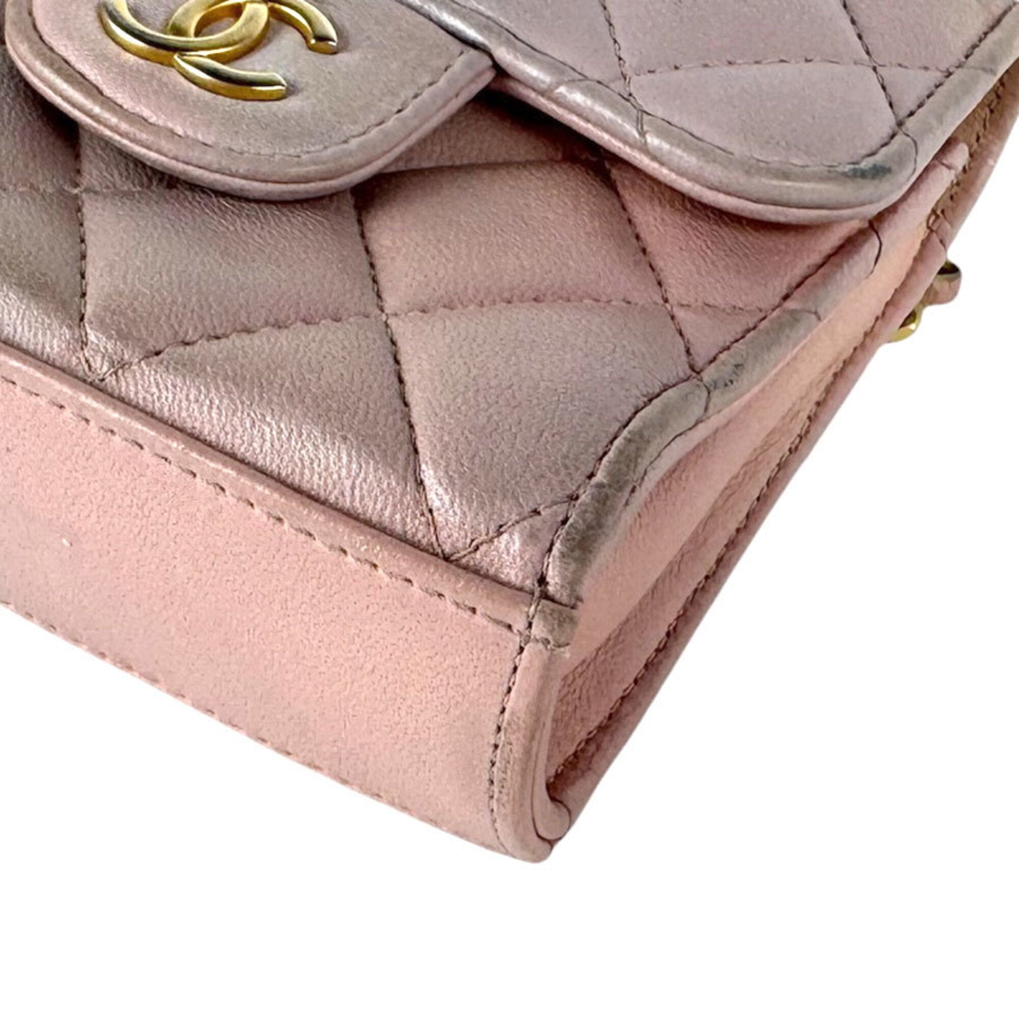 Chanel Pink Leather Shoulder Bag (Pre-Owned)