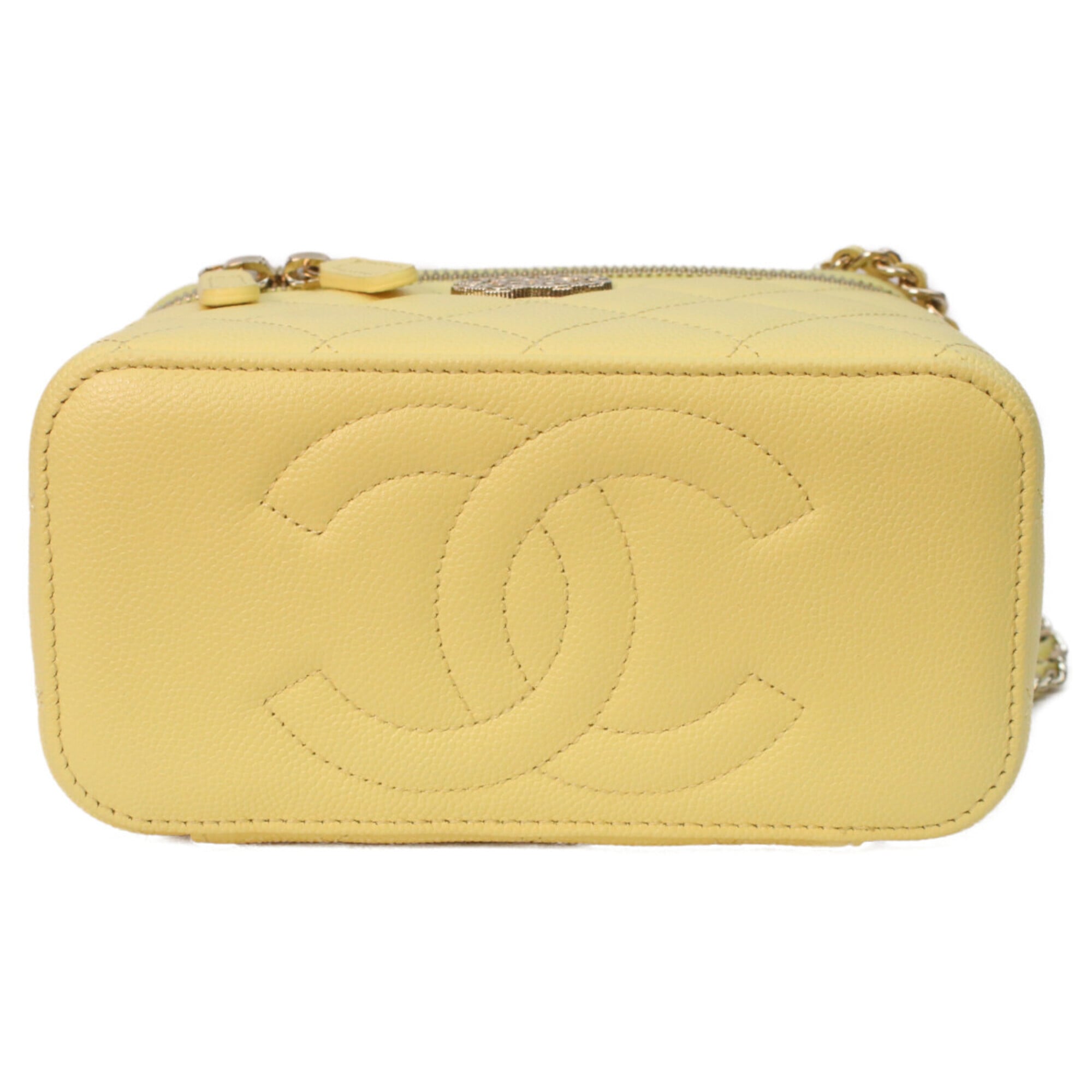 Chanel Matelasse Yellow Grained Calfskin Shoulder Bag (Pre-Owned)