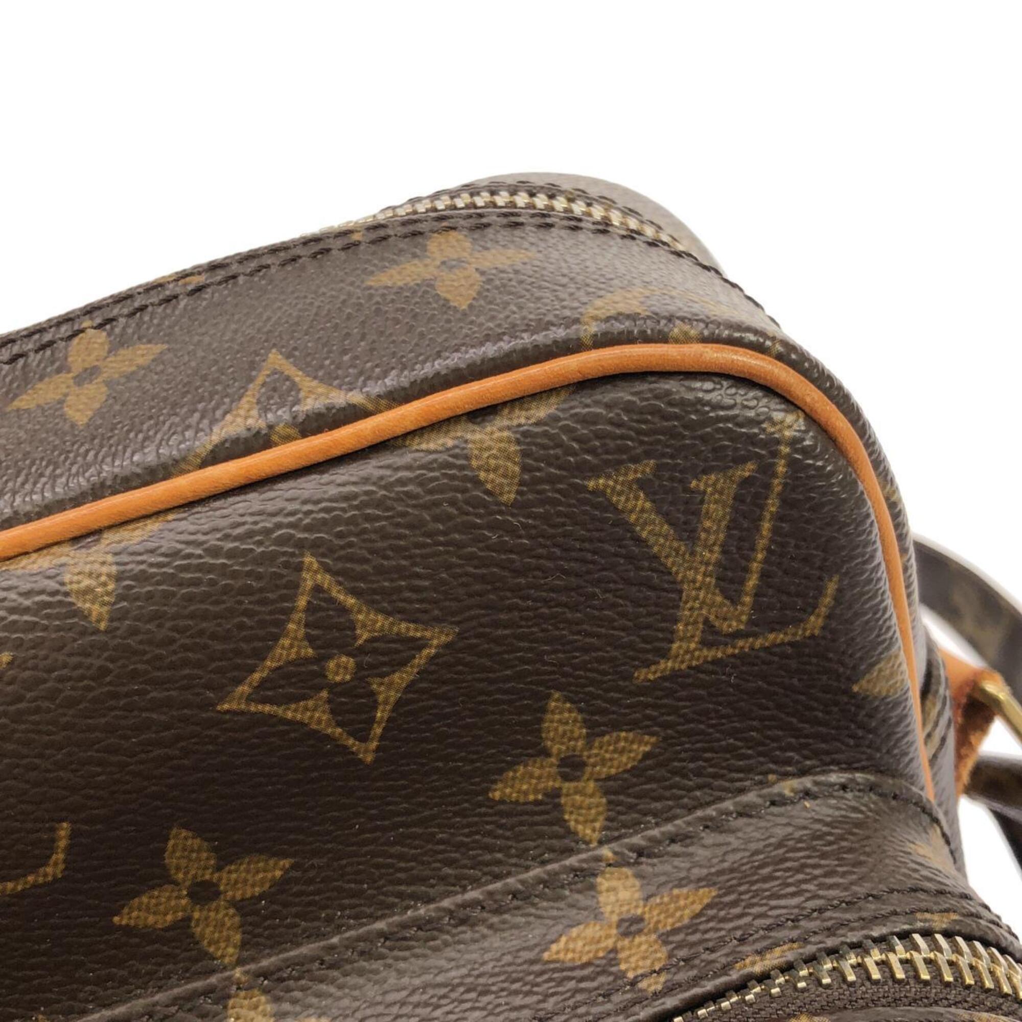 Louis Vuitton Marron Coated Canvas Shoulder Bag (Pre-Owned)