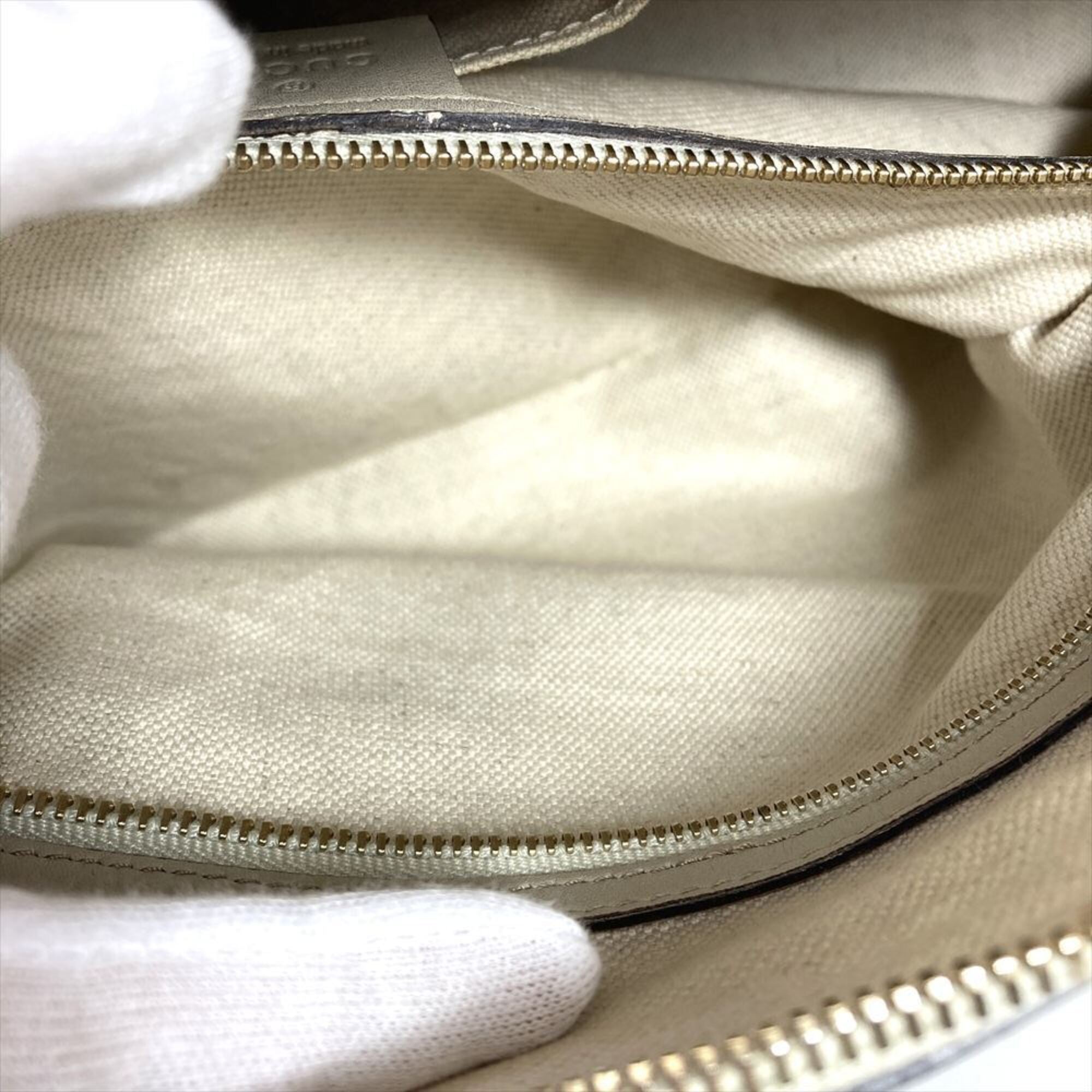 Gucci Beige Gg Leather Boston Bag Handbag (Pre-Owned)