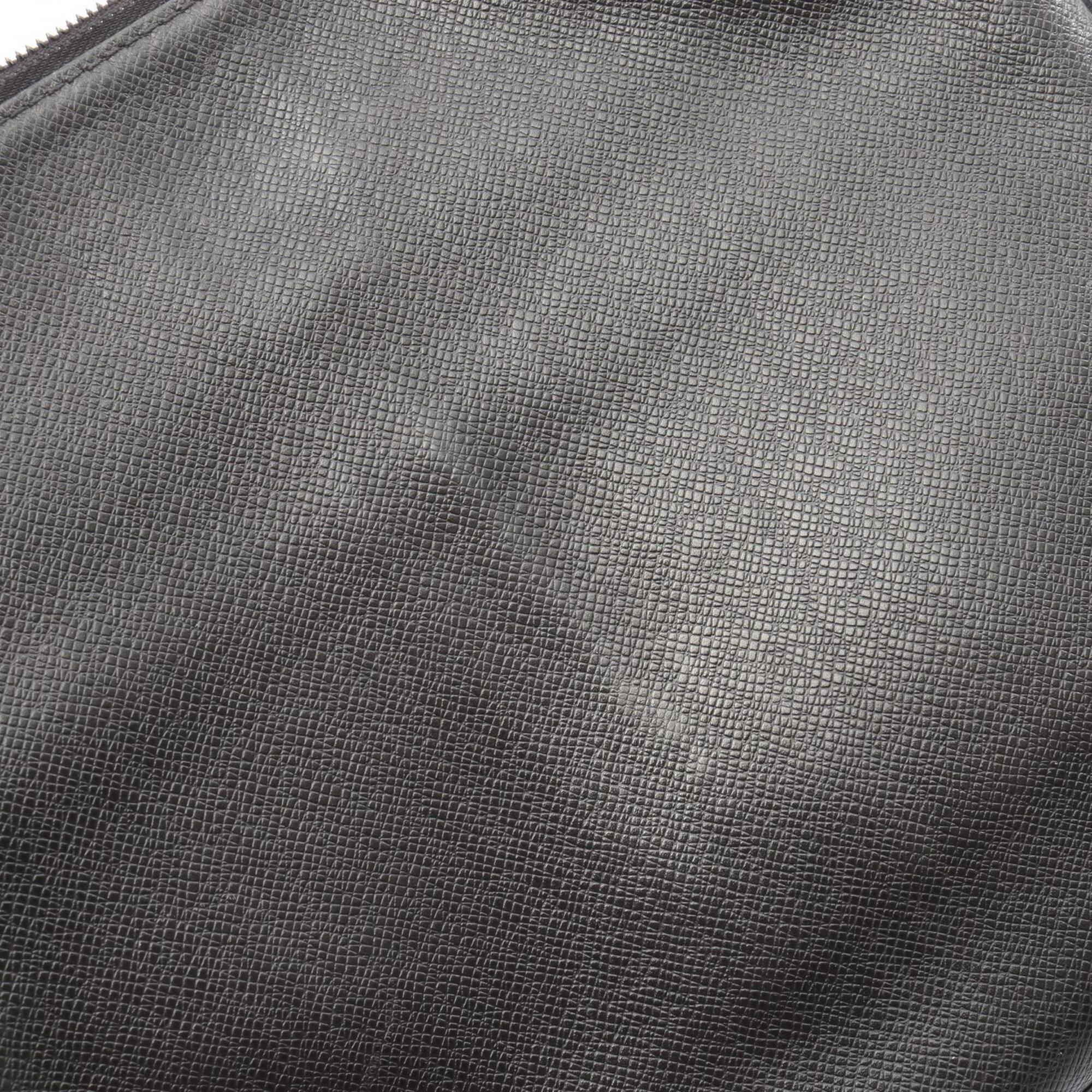 Louis Vuitton Ardoise Black Taiga Leather Shoulder Bag (Pre-Owned)