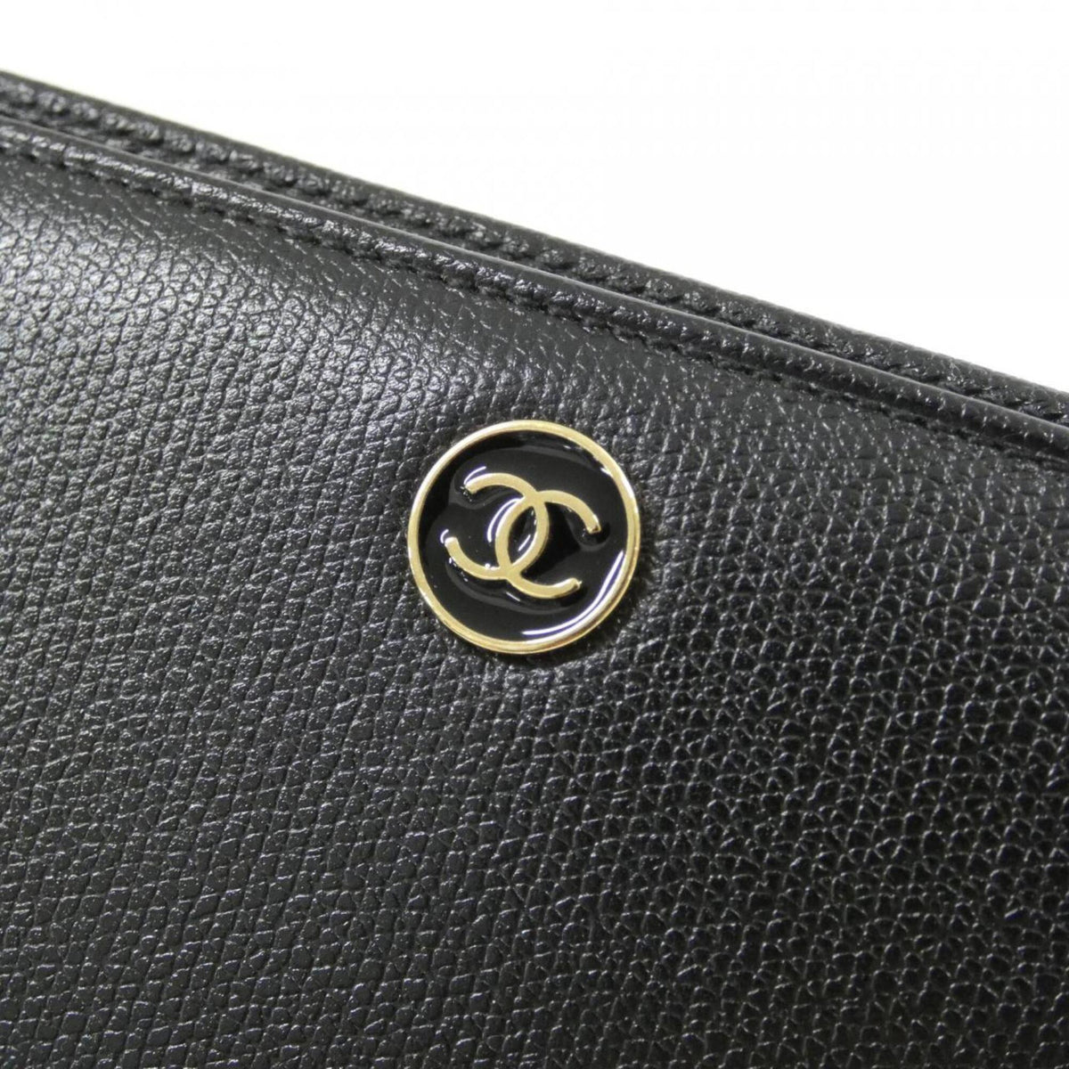 Chanel Black Leather Long Wallet (Bi-Fold) (Pre-Owned)