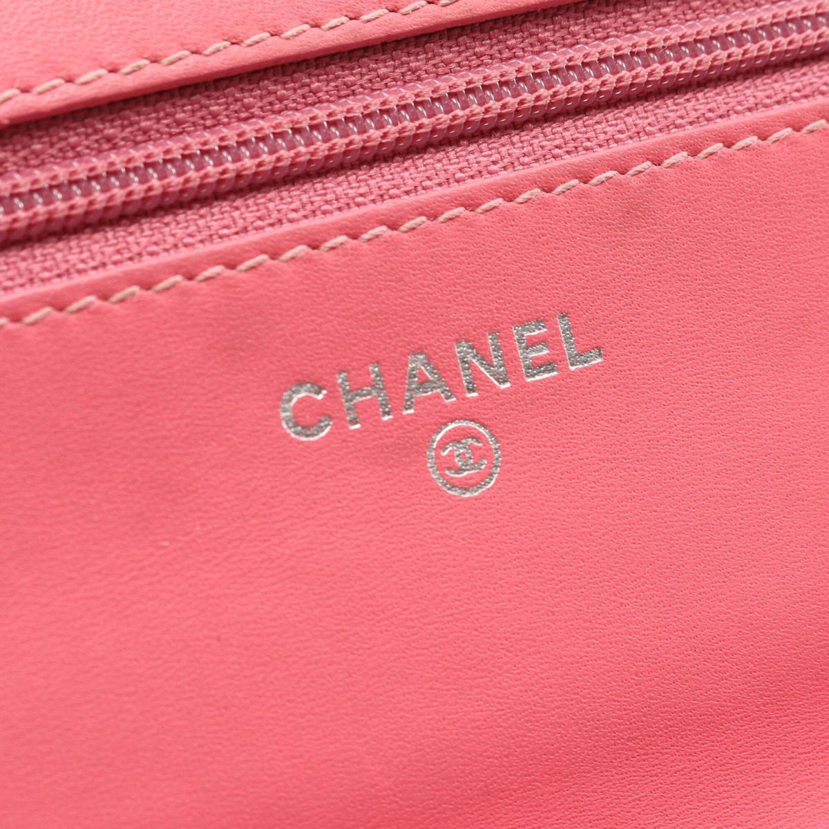 Chanel Pink Grained Calfskin Handbag Shoulder Bag (Pre-Owned)