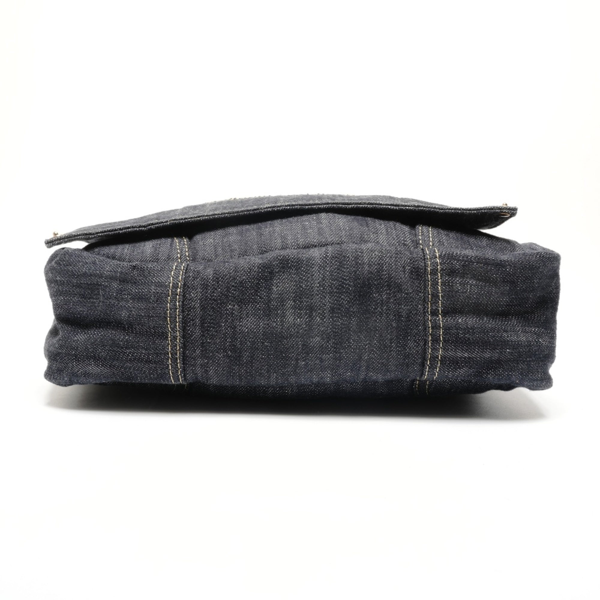 Chanel Blue Denim Shoulder Bag (Pre-Owned)