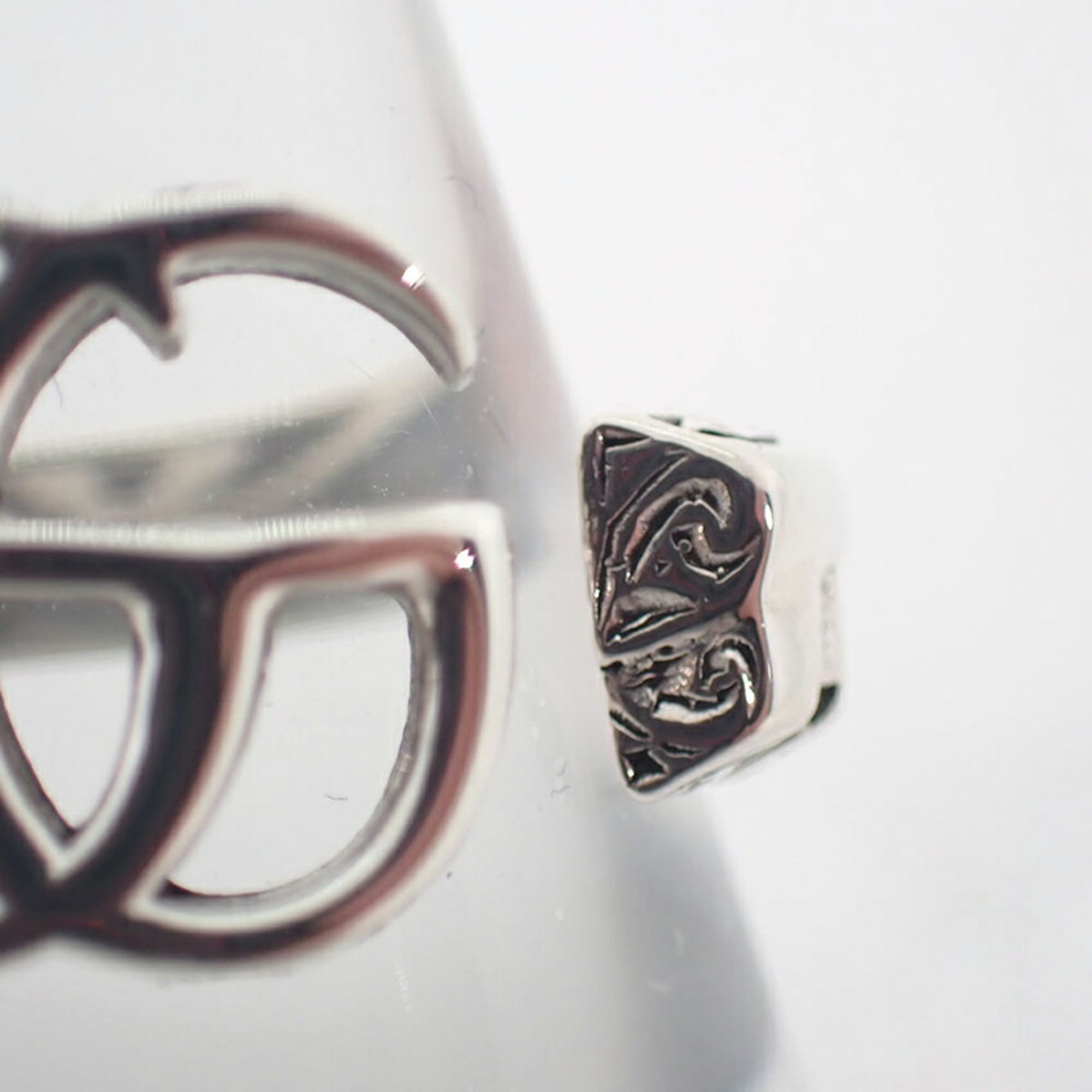 Gucci Sterling Silver 925 Band Ring (Pre-Owned)