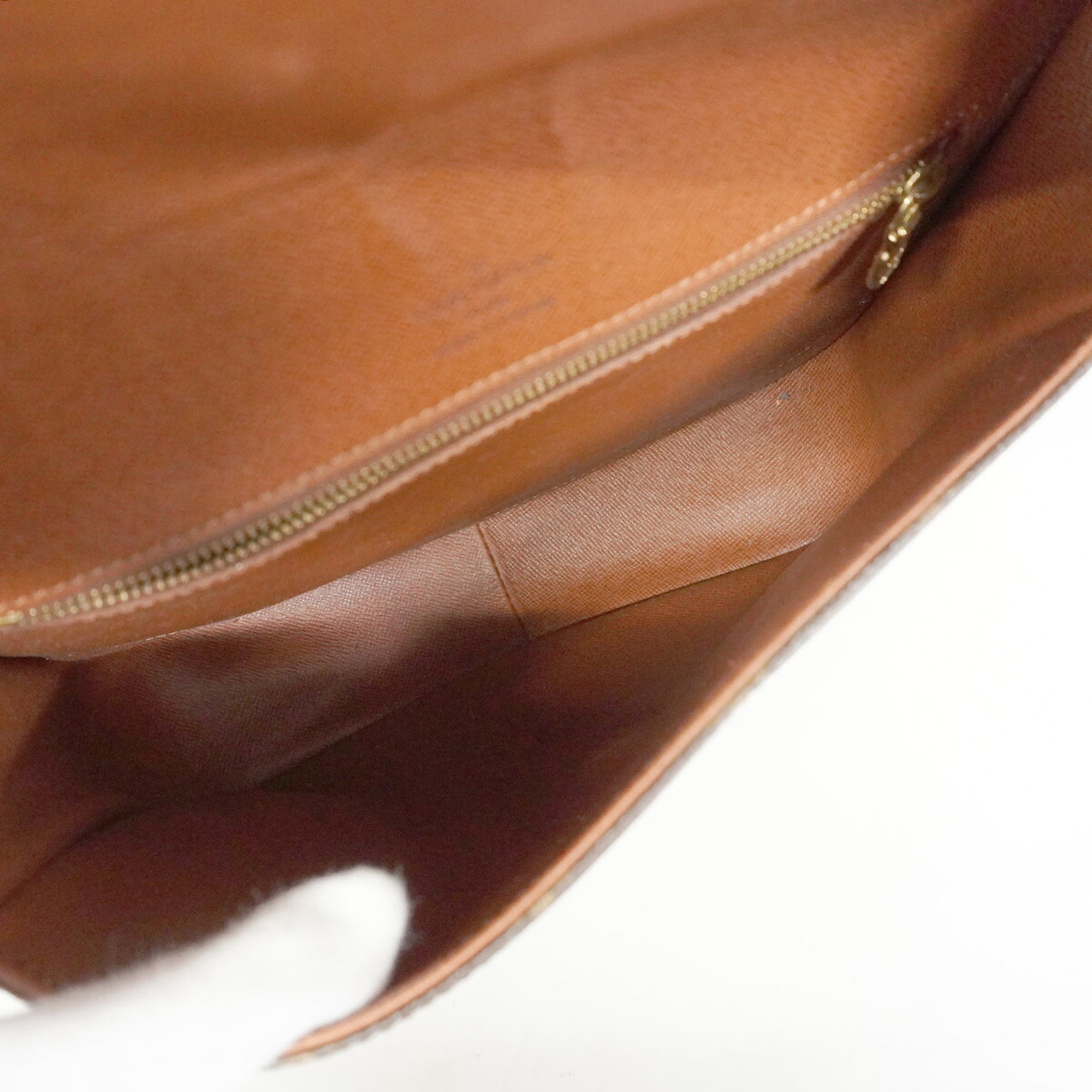 Louis Vuitton Brown Shoulder Bag (Pre-Owned)